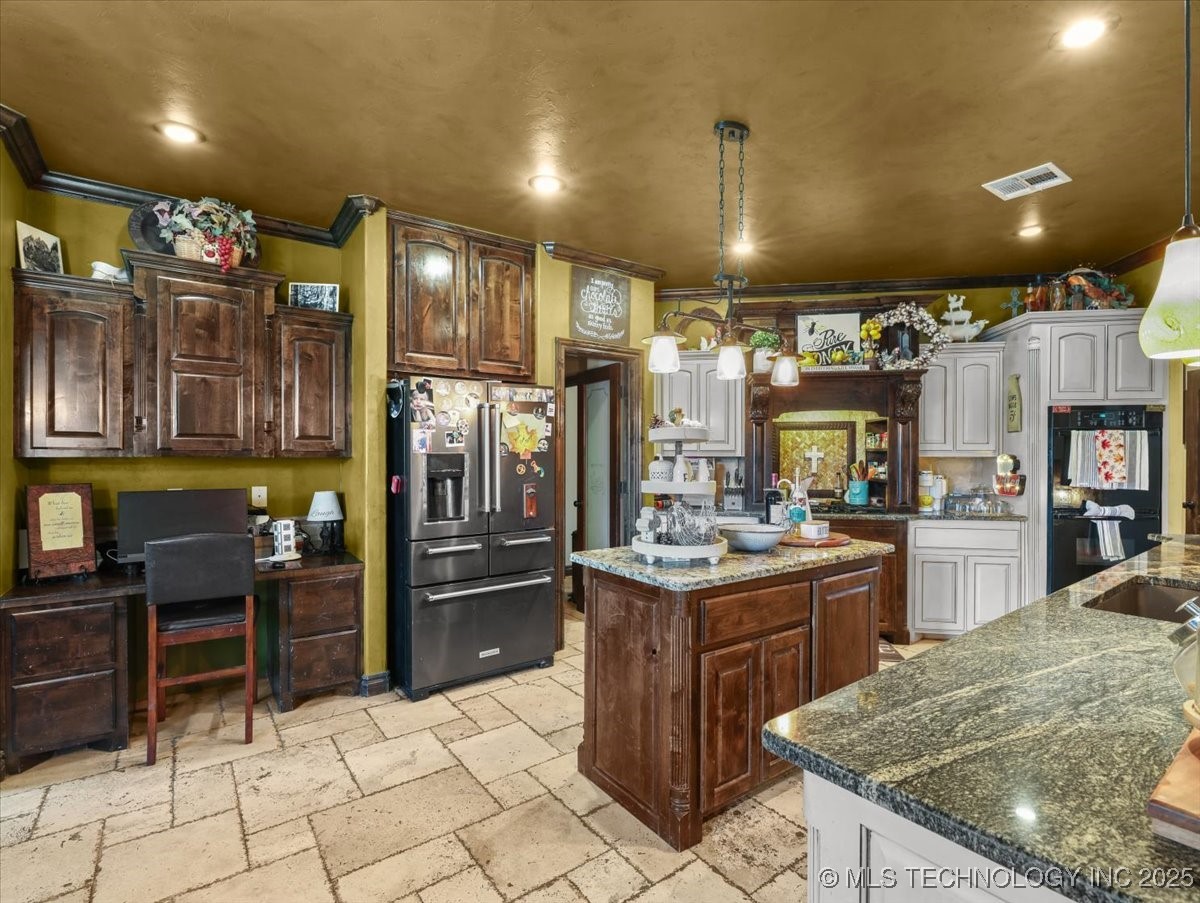 555 White Chimney Stuart OK 74570