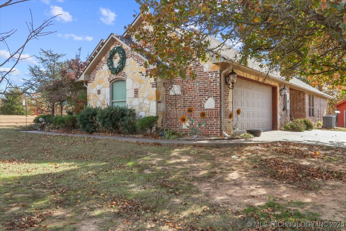 555 White Chimney Stuart OK 74570