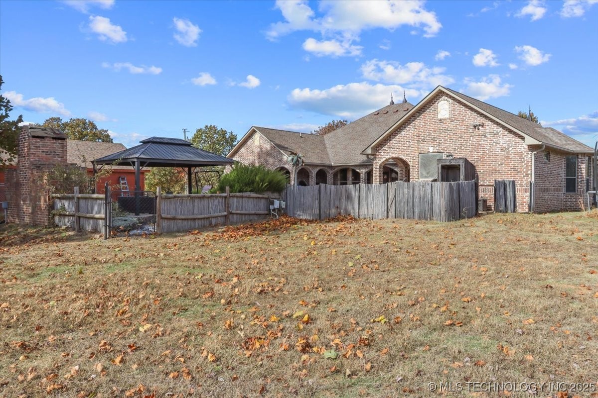 555 White Chimney Stuart OK 74570