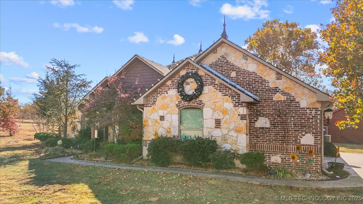 555 White Chimney Stuart OK 74570