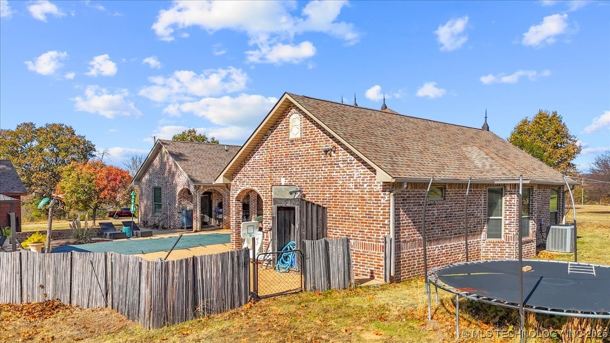 555 White Chimney Stuart OK 74570