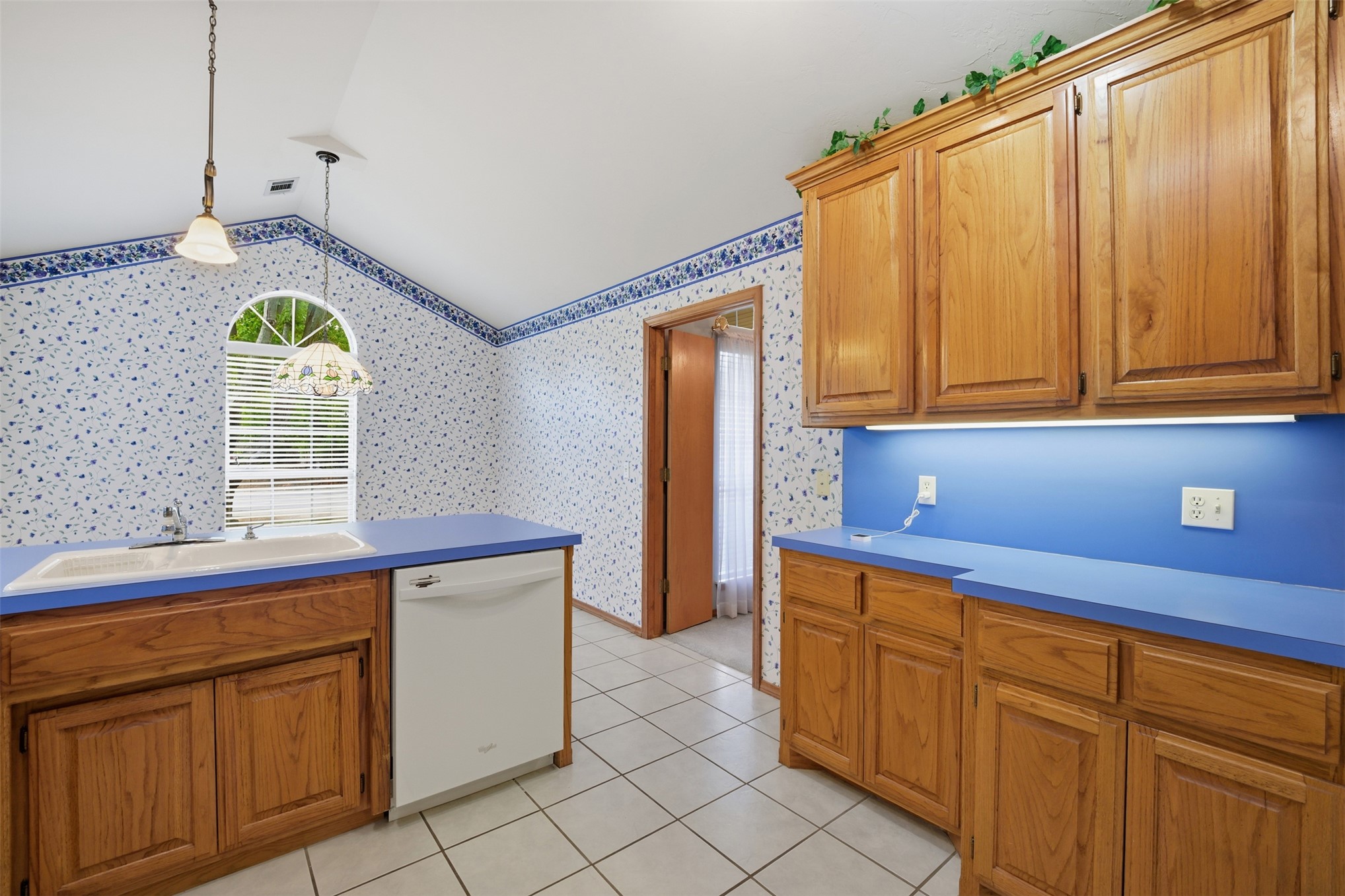 210 S 8th Davis OK 73030