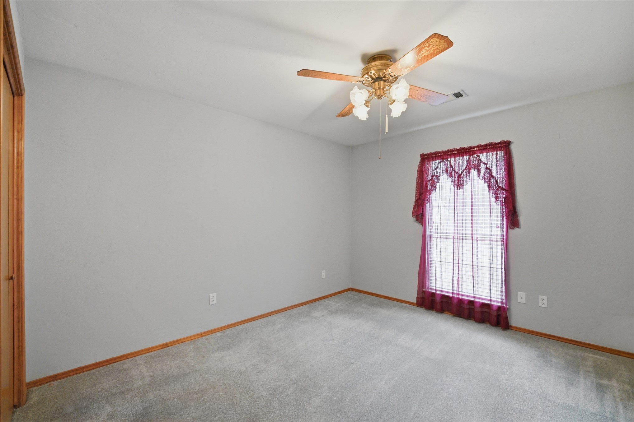 210 S 8th Davis OK 73030
