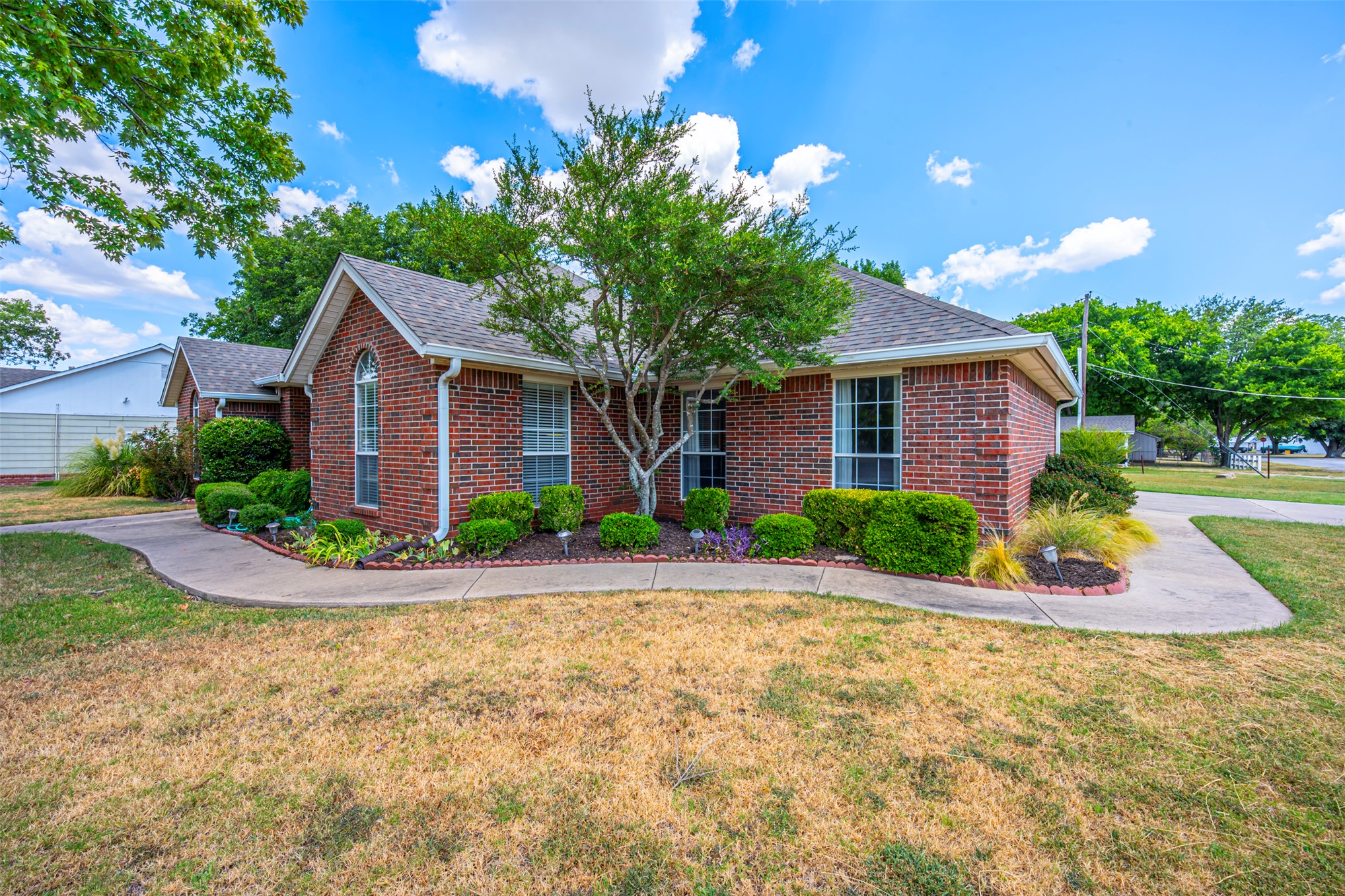 210 S 8th Davis OK 73030
