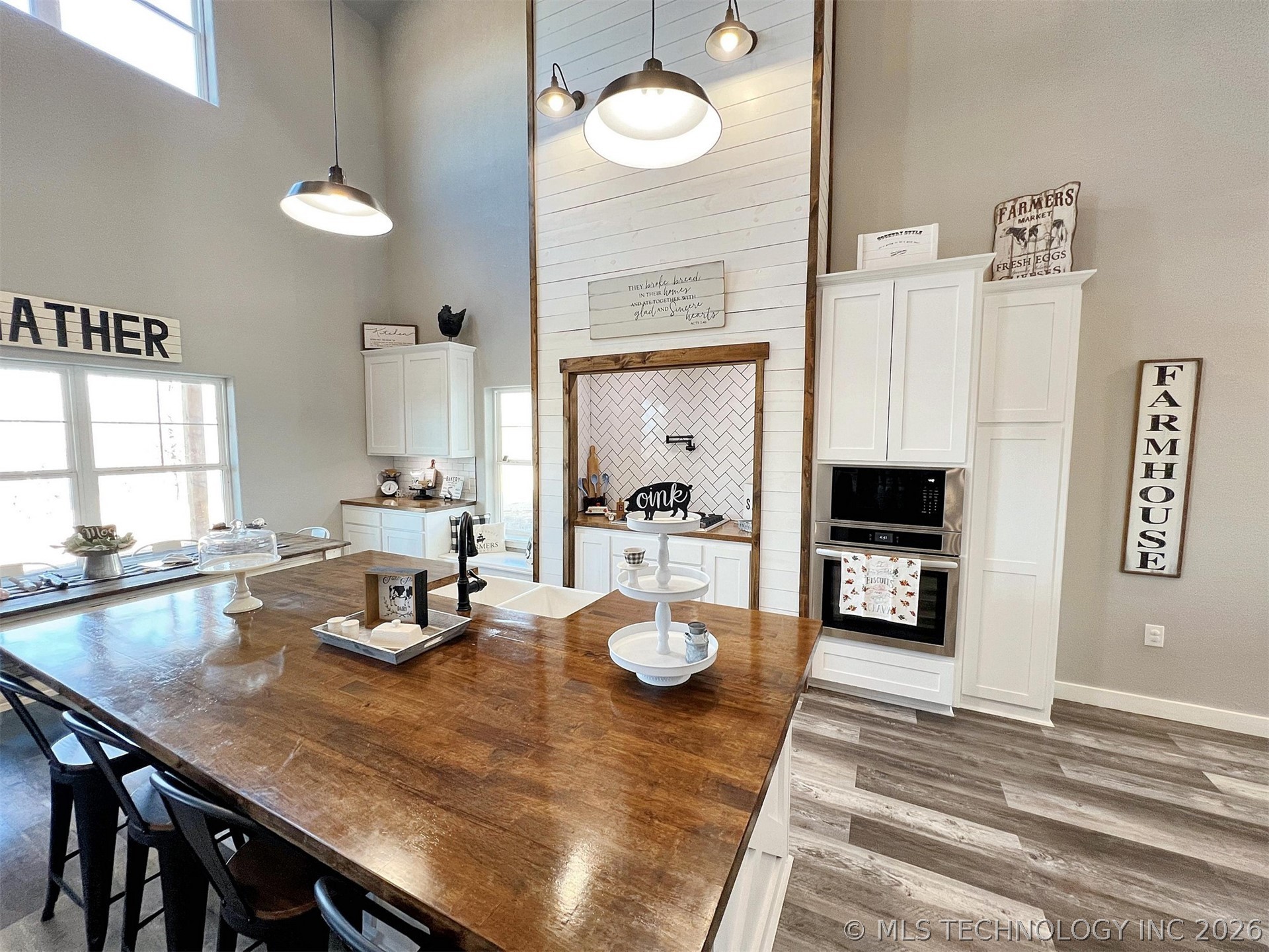11457 N 510 Road Tahlequah OK 74464