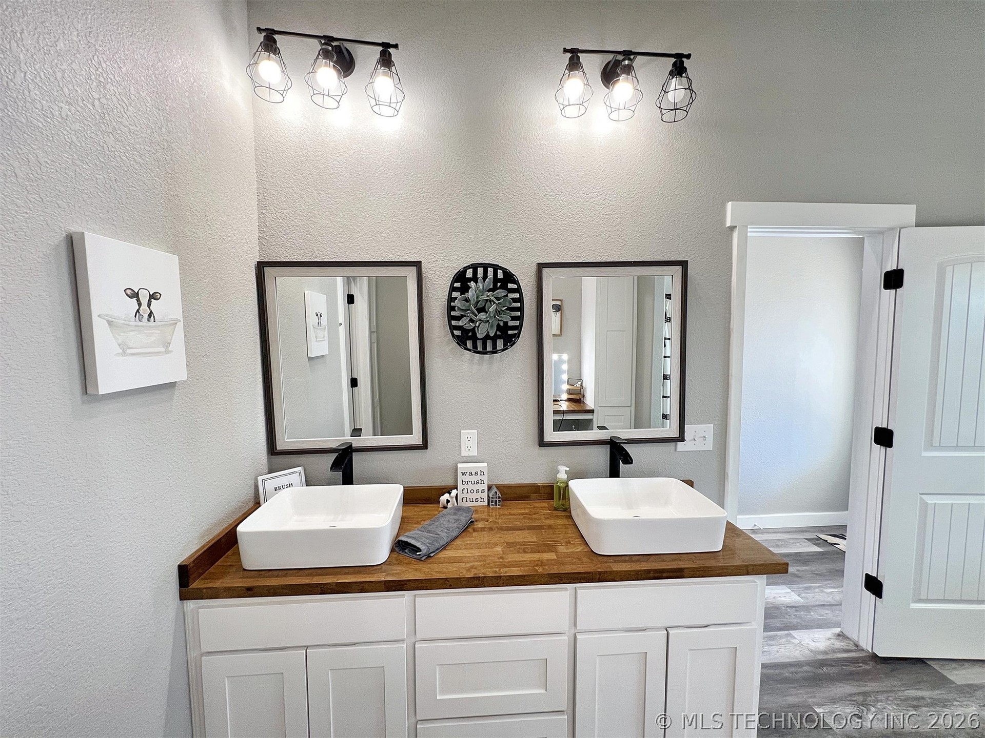 11457 N 510 Road Tahlequah OK 74464
