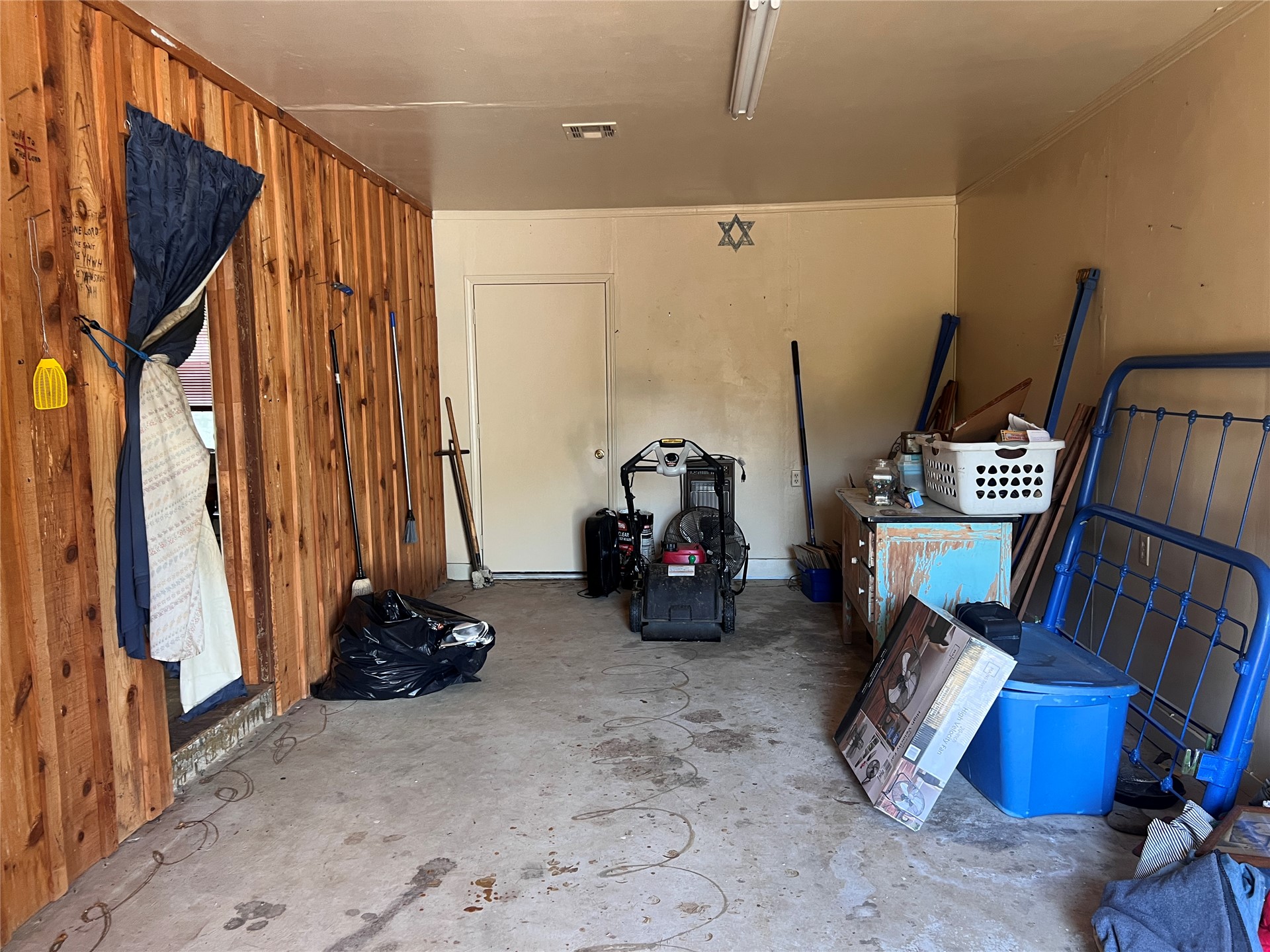 305 Bois D'arc Avenue Kiowa OK 74553