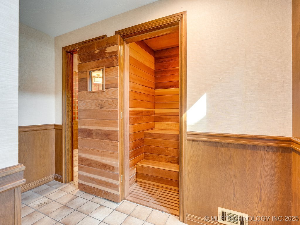 100 E Kings Ada OK 74820