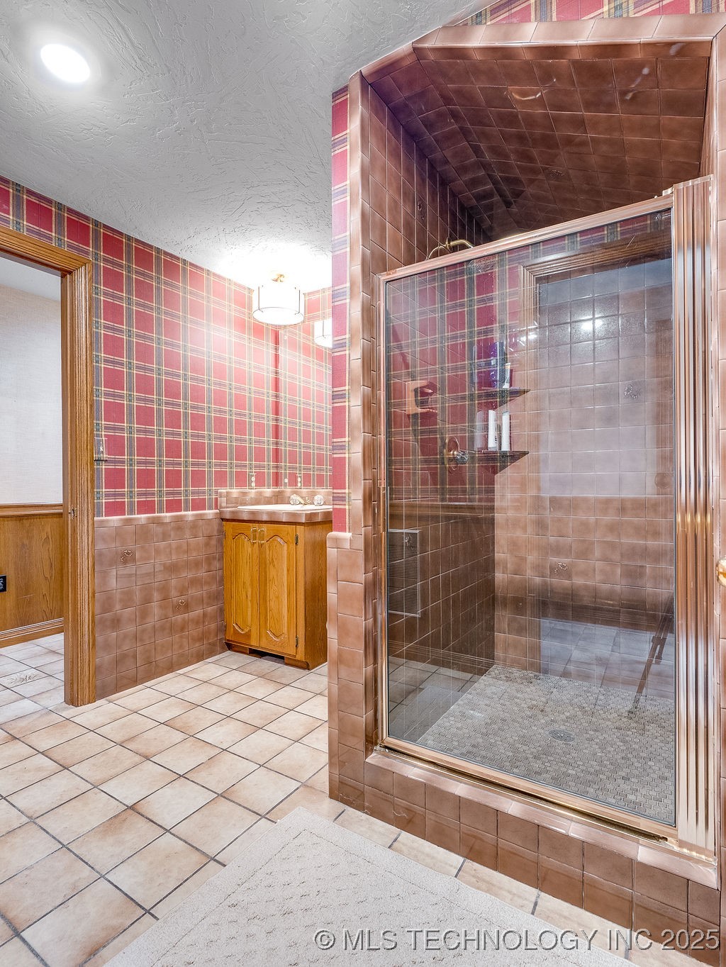 100 E Kings Ada OK 74820