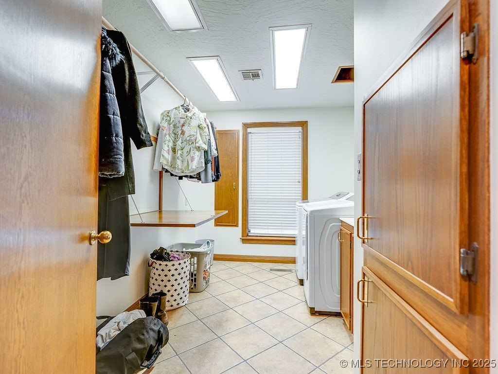 100 E Kings Ada OK 74820