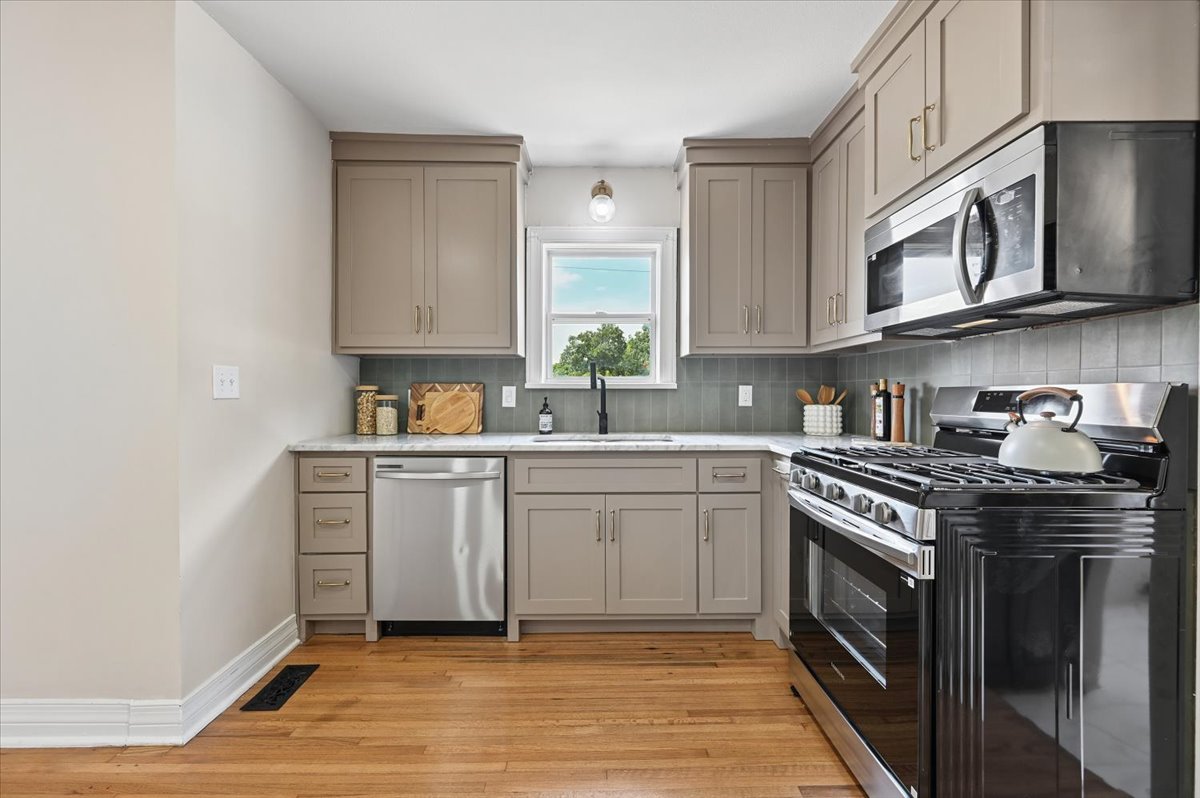 103 S Knoxville Avenue Tulsa OK 74112