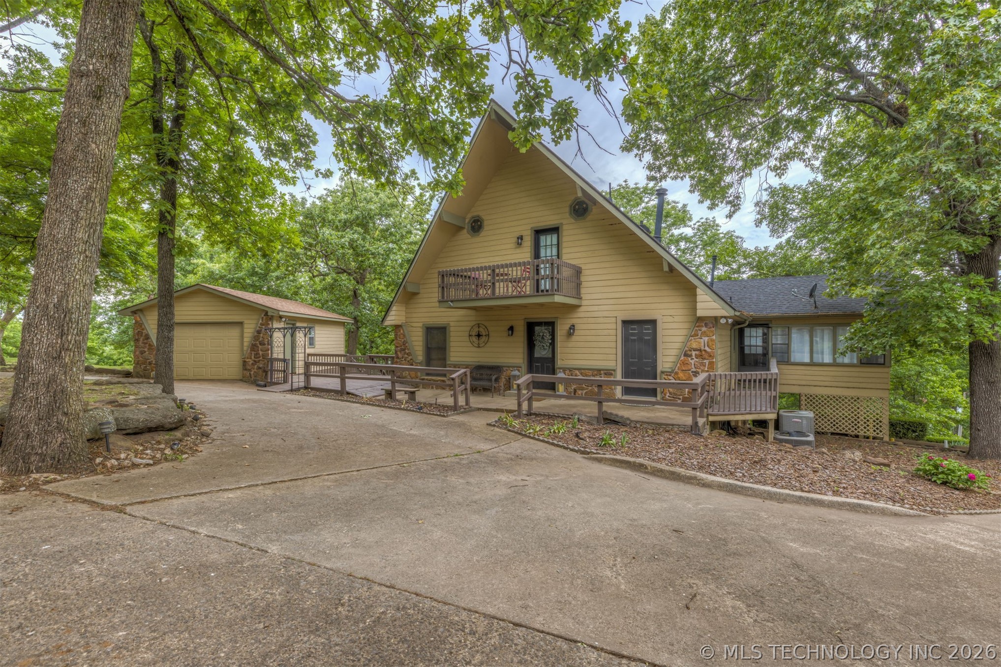 4332 W Roadrunner Hulbert OK 74441