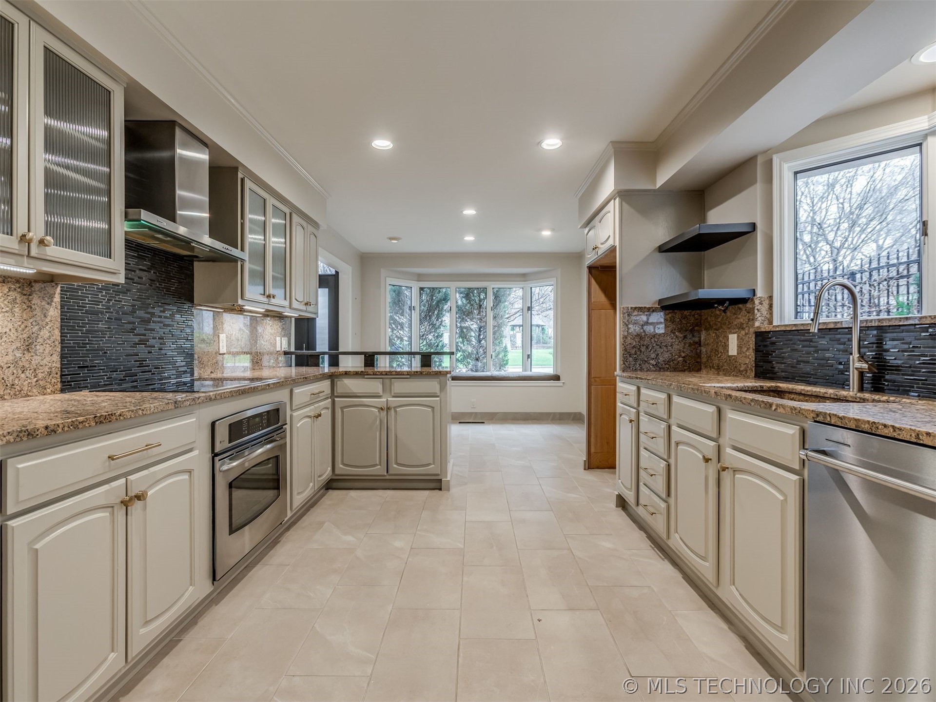 7426 S Gary Place Tulsa OK 74136