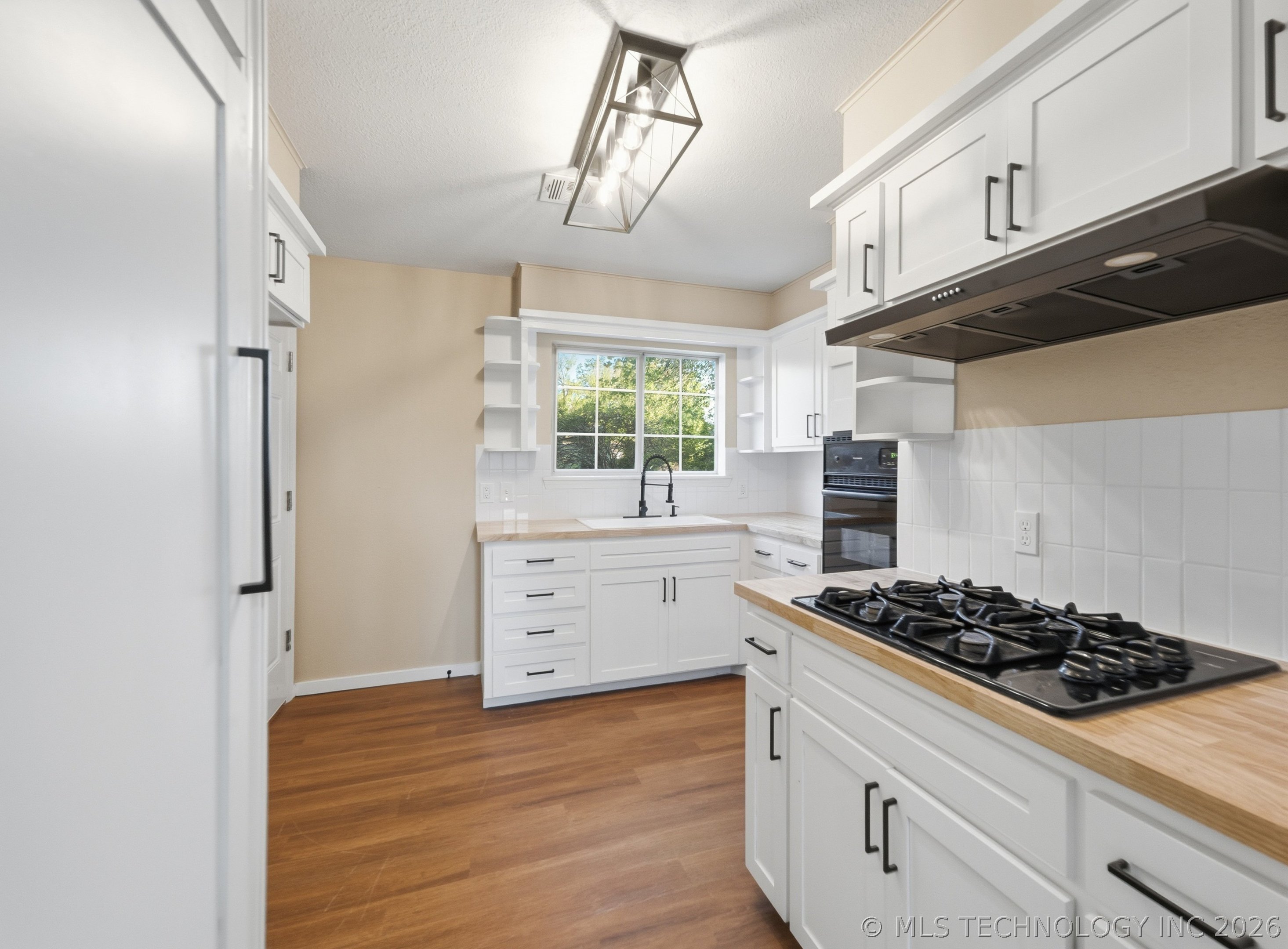 819 E 51st Place N Tulsa OK 74126
