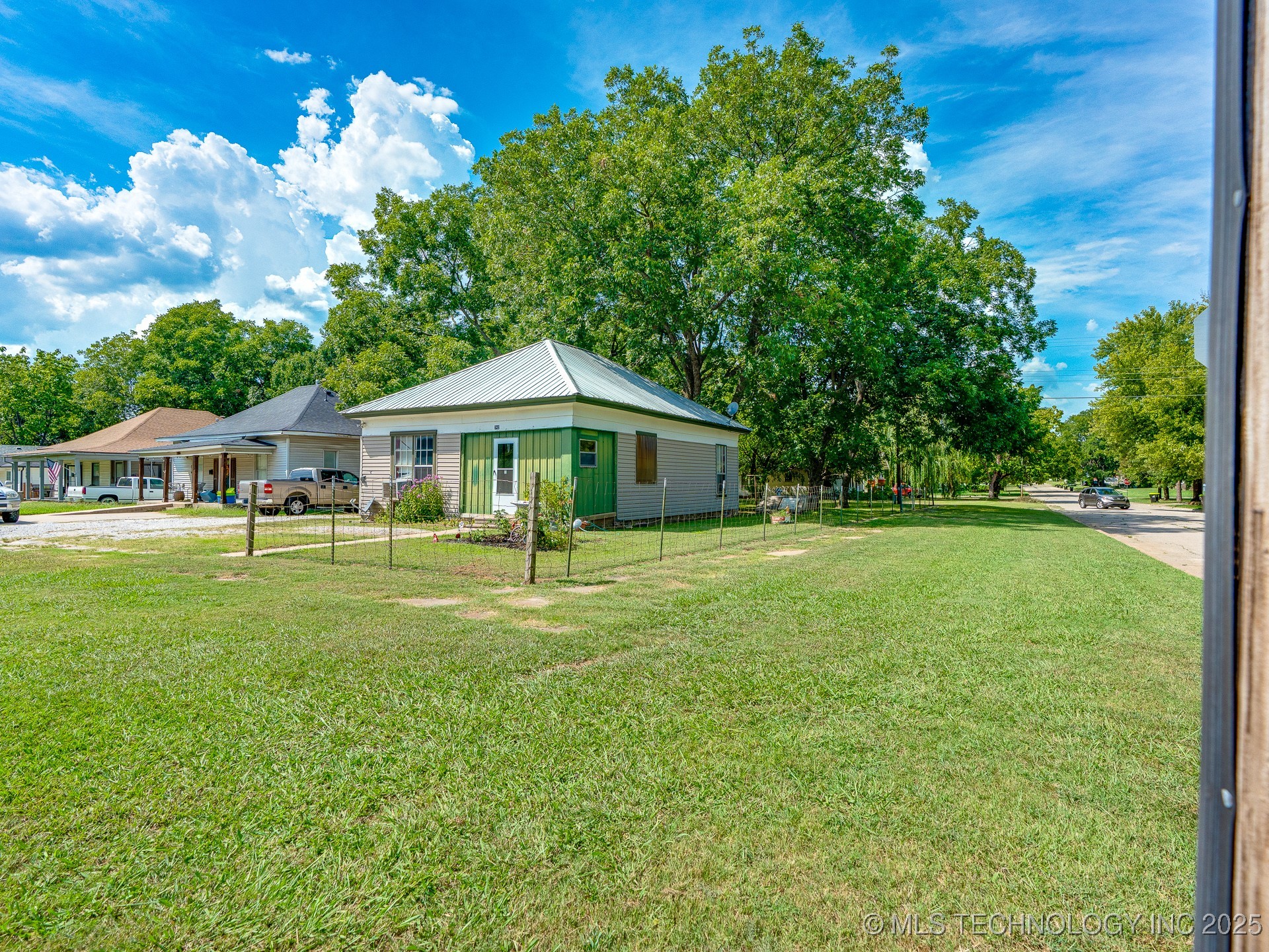 742 E 8th Ada OK 74820