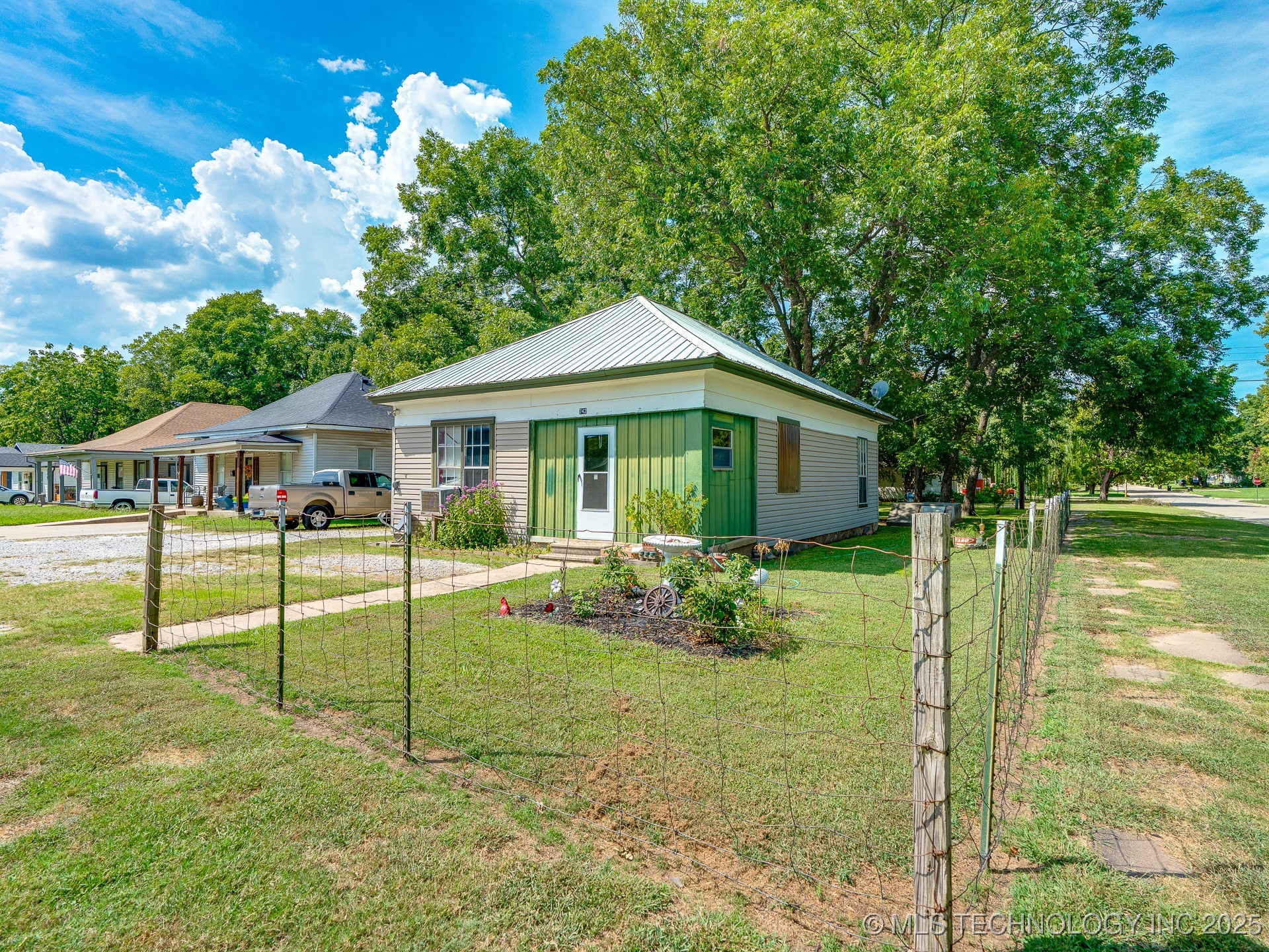 742 E 8th Ada OK 74820