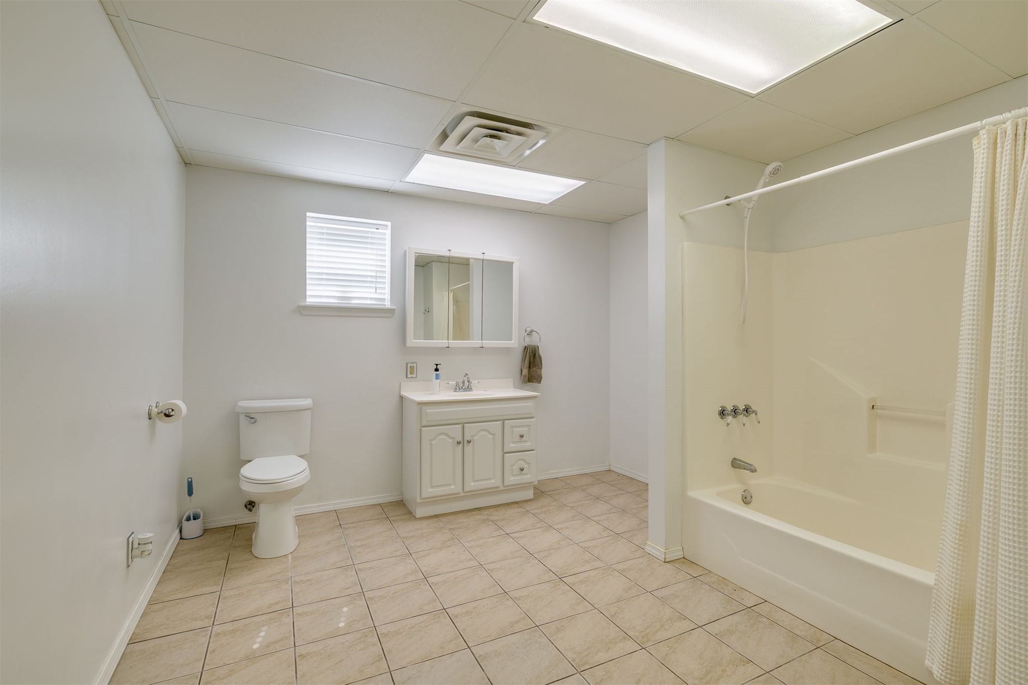 25080 Turkey Pen Hollow Road Henryetta OK 74437