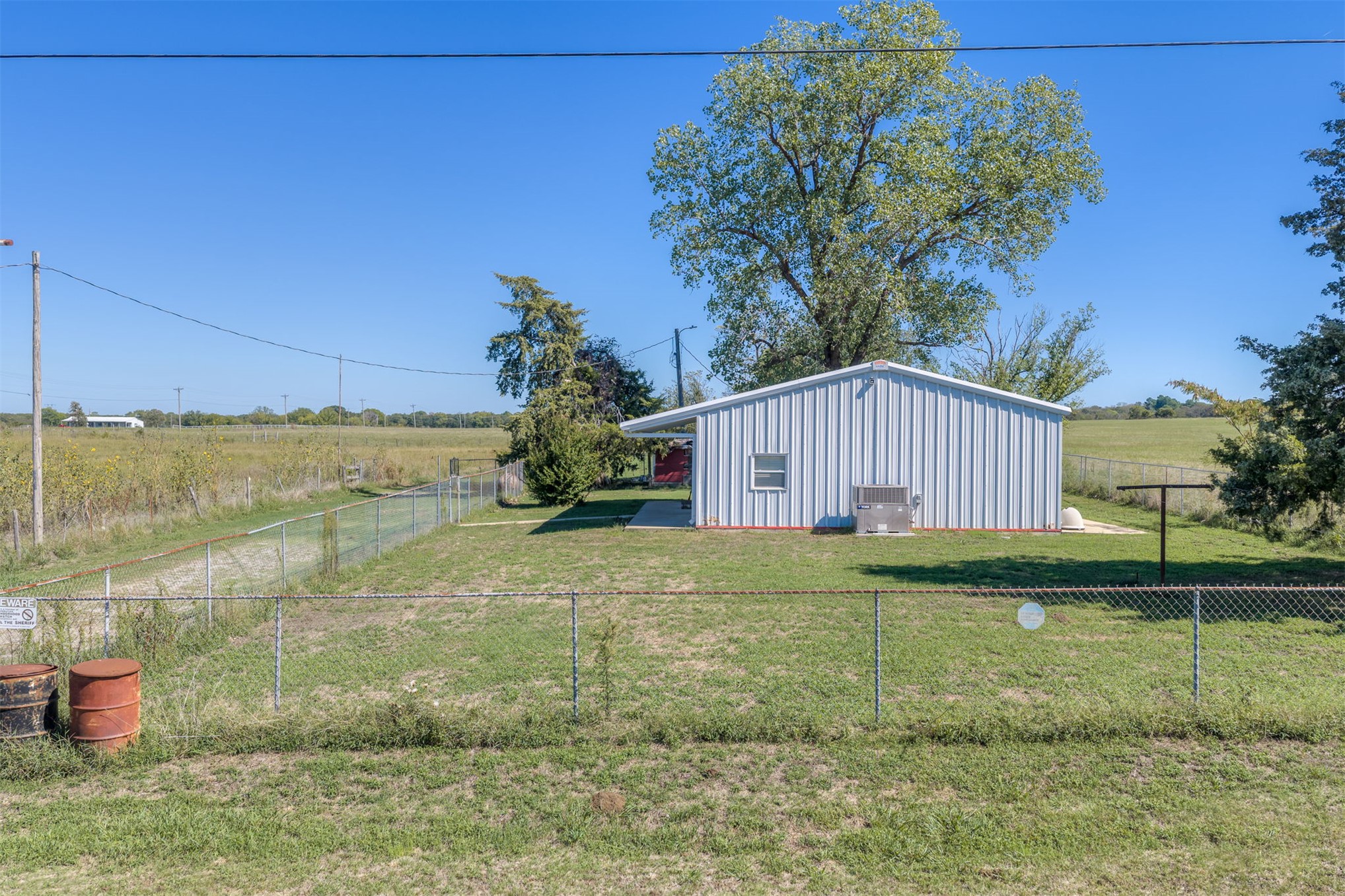 25080 Turkey Pen Hollow Road Henryetta OK 74437