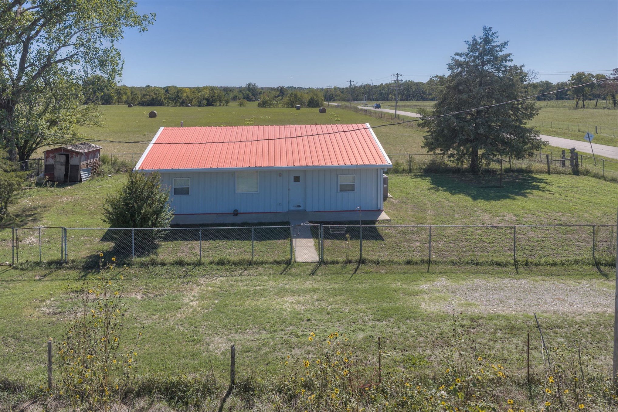 25080 Turkey Pen Hollow Road Henryetta OK 74437