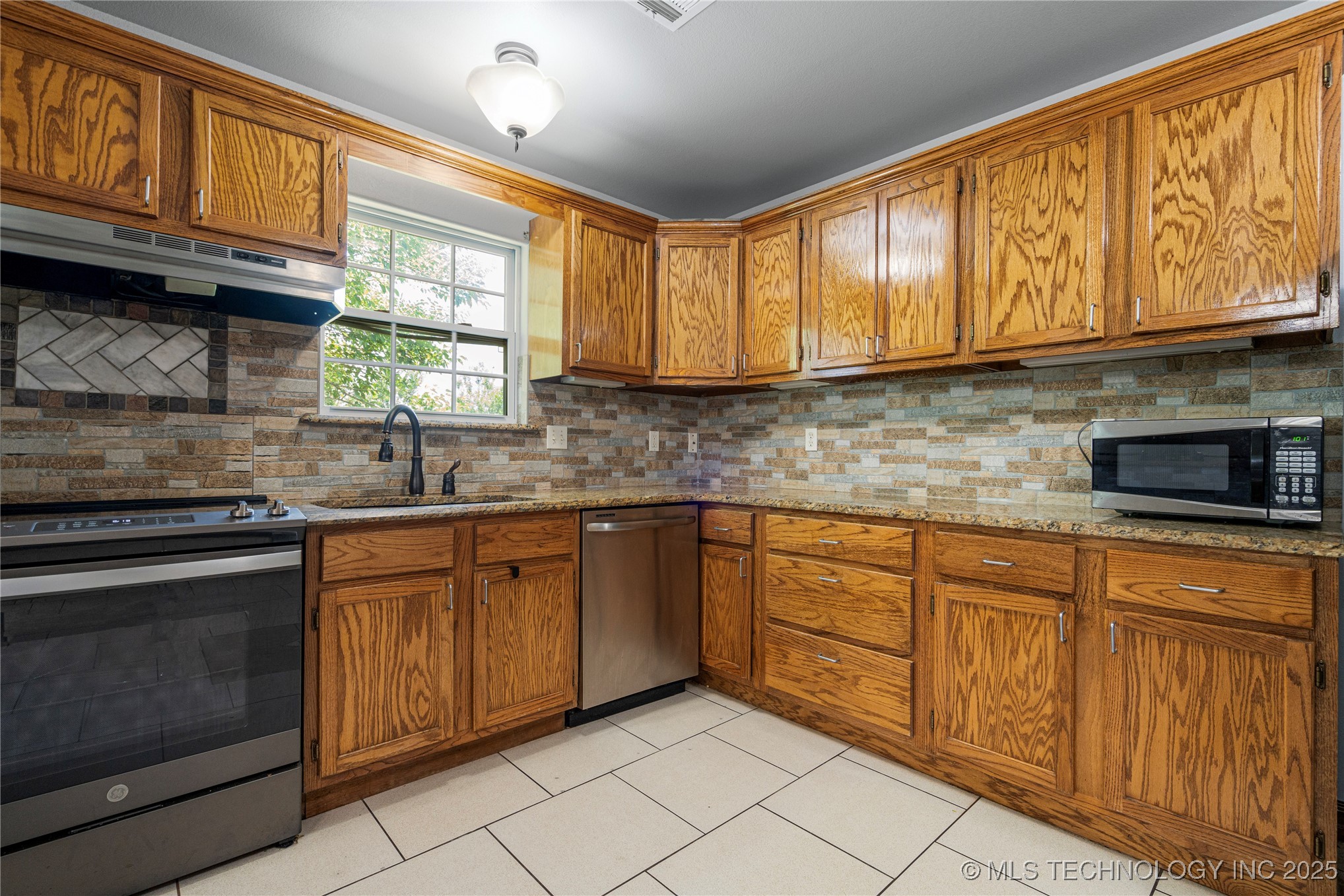 17822 S 44th West Avenue Mounds OK 74047