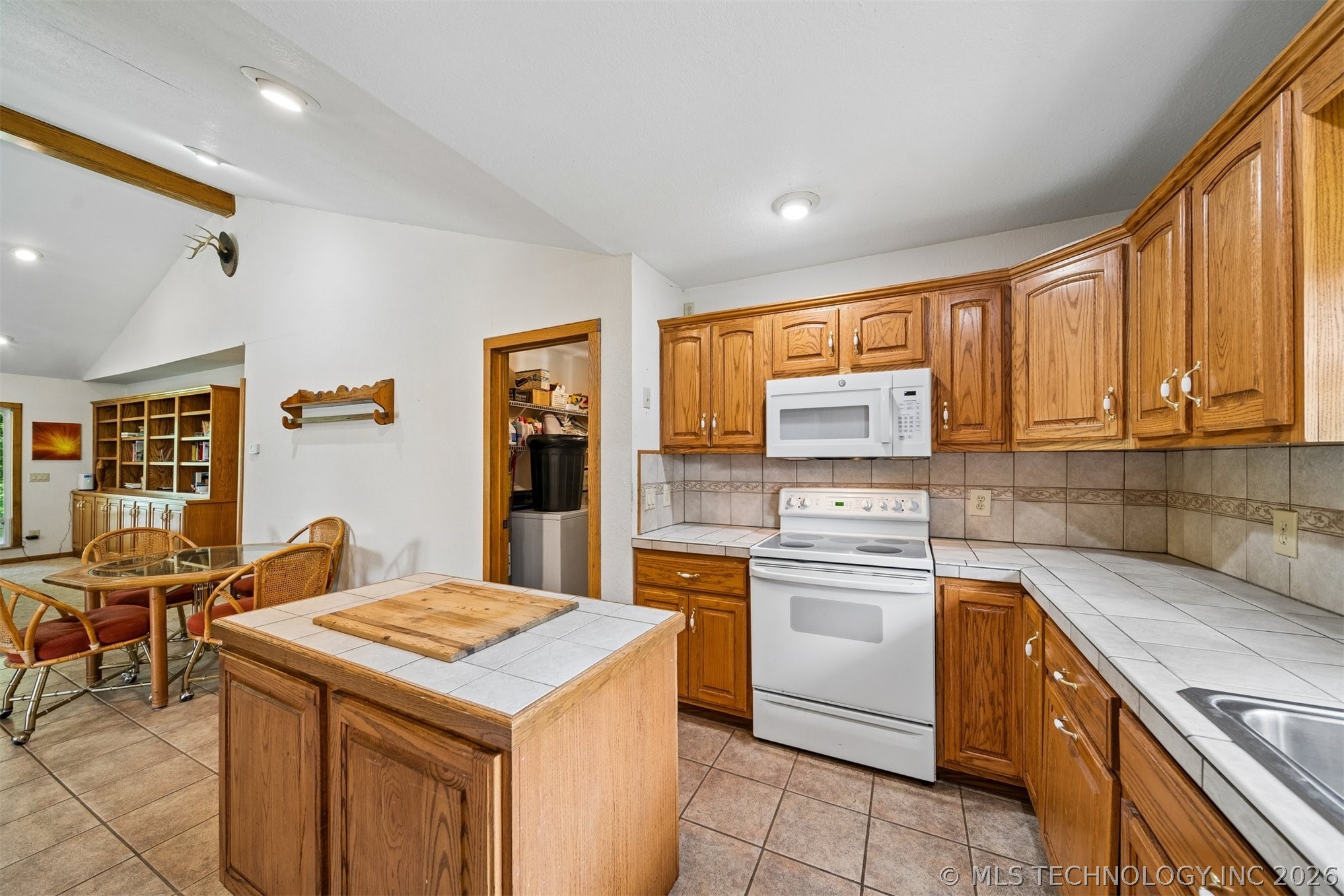 425 S Boston Avenue Ketchum OK 74349