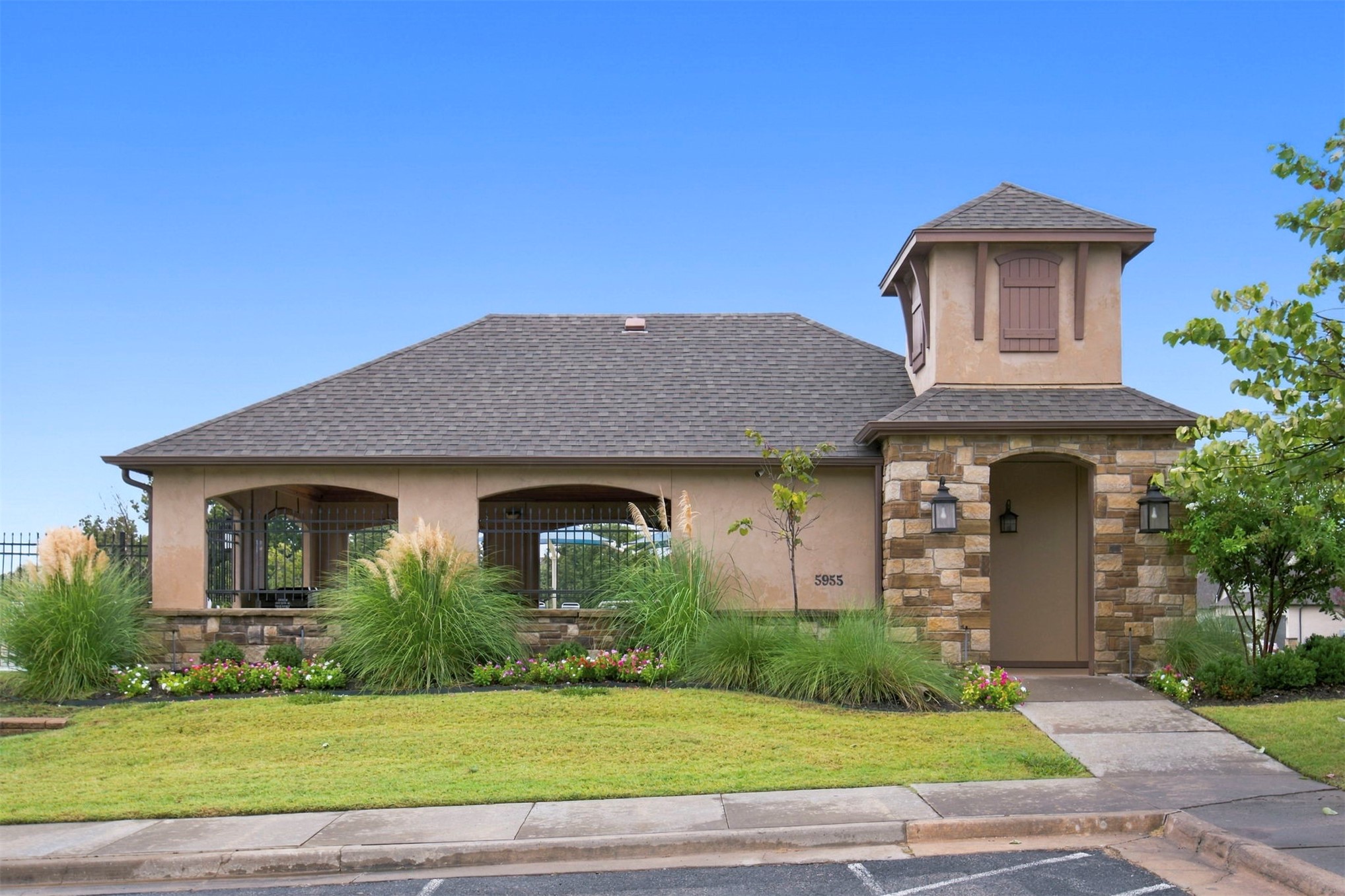 14561 S Lakewood Avenue Bixby OK 74008