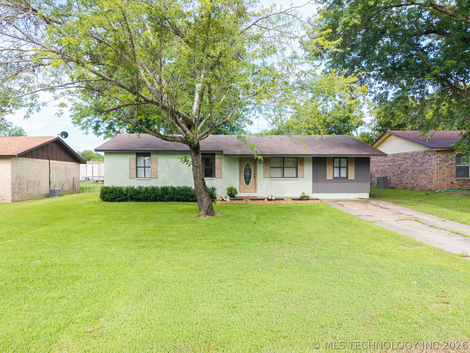 310 Grove Poteau OK 74953