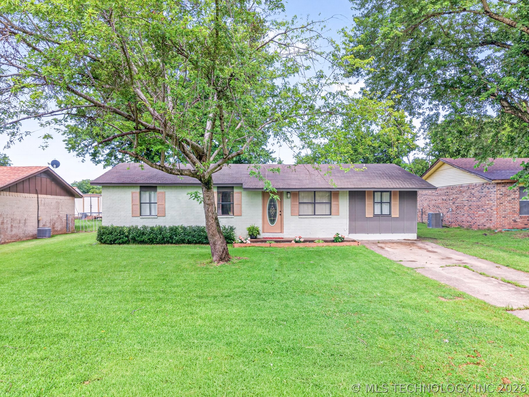 310 Grove Poteau OK 74953