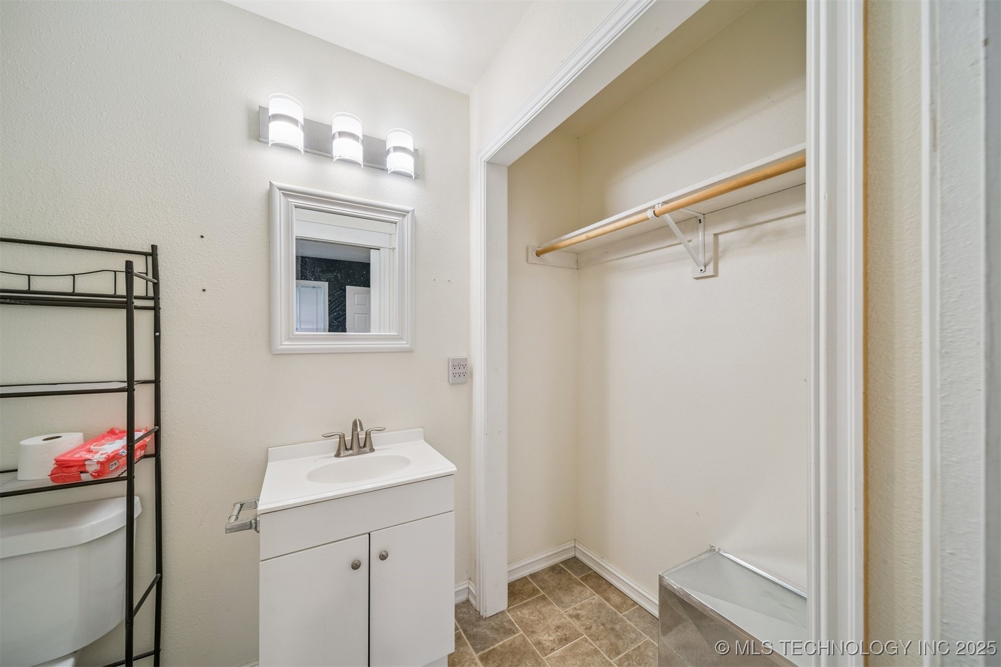1217 E Cherry Street Cushing OK 74023