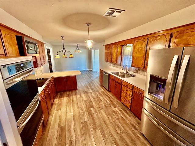 12636 N County Road 3395 Stratford OK 74872