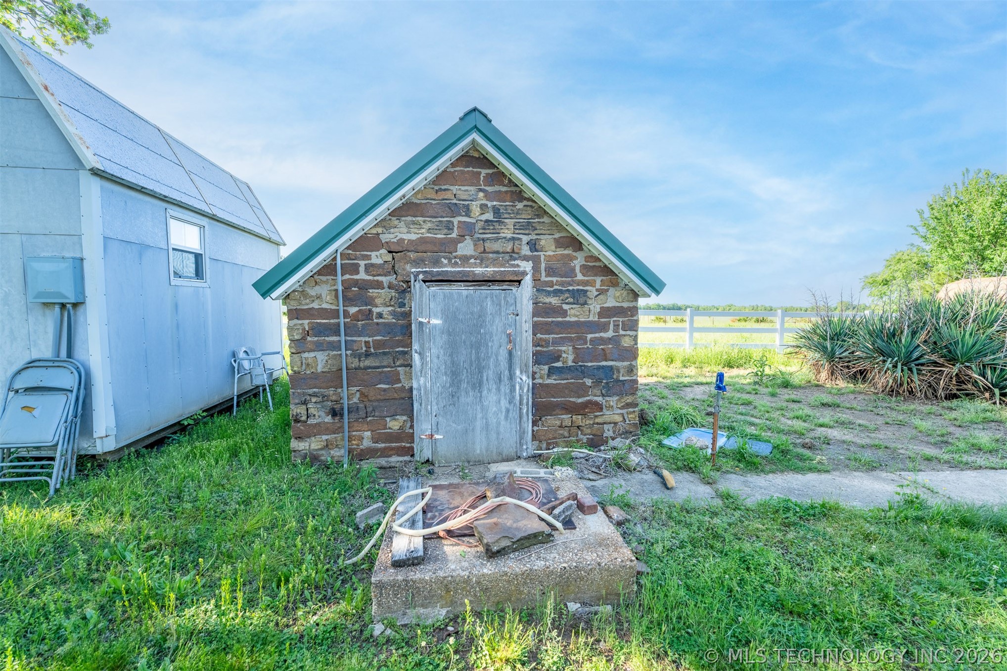 5874 E 273rd Street S Porum OK 74455