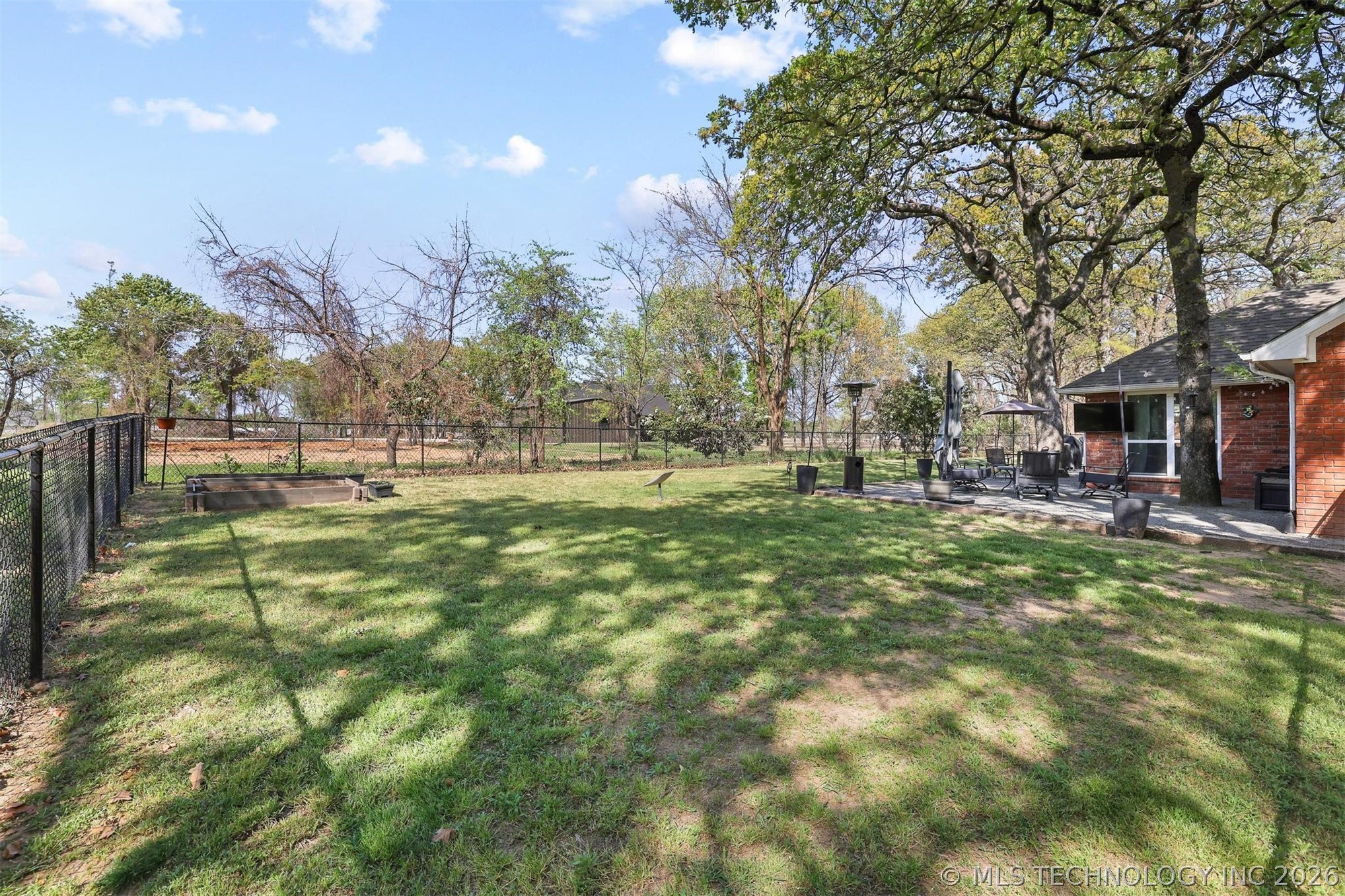 11952 N Woodlands Circle Kingston OK 73439