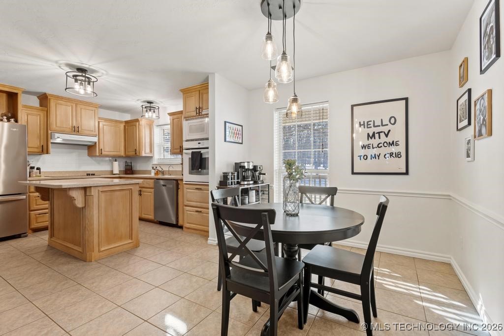 11952 N Woodlands Circle Kingston OK 73439