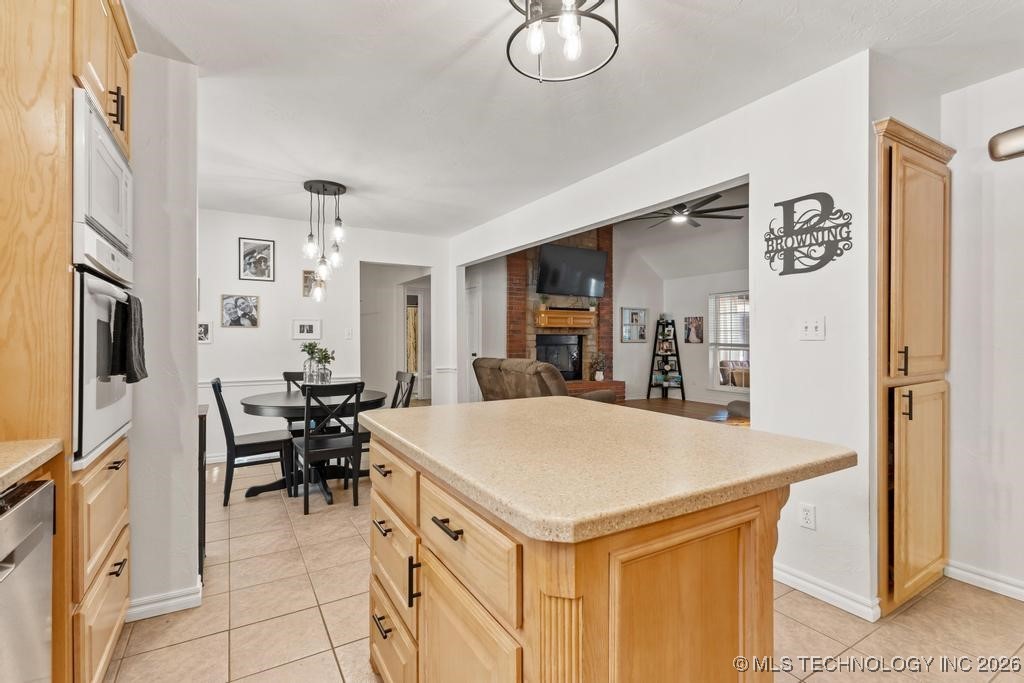 11952 N Woodlands Circle Kingston OK 73439