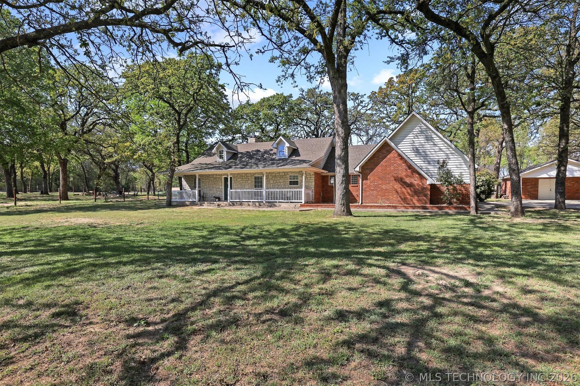 11952 N Woodlands Circle Kingston OK 73439