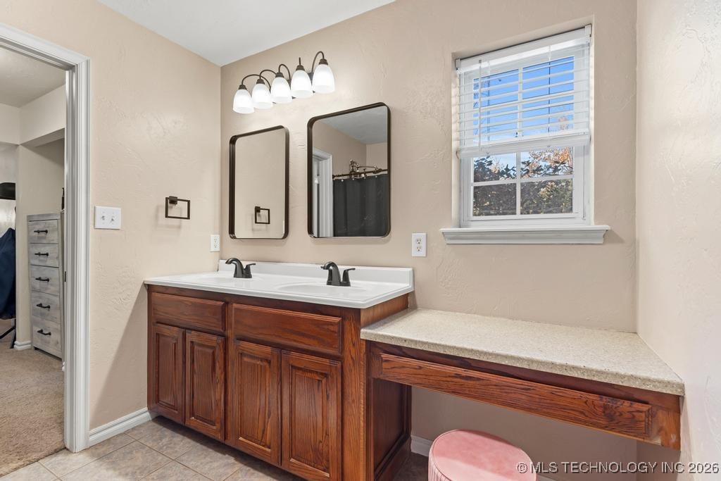 11952 N Woodlands Circle Kingston OK 73439