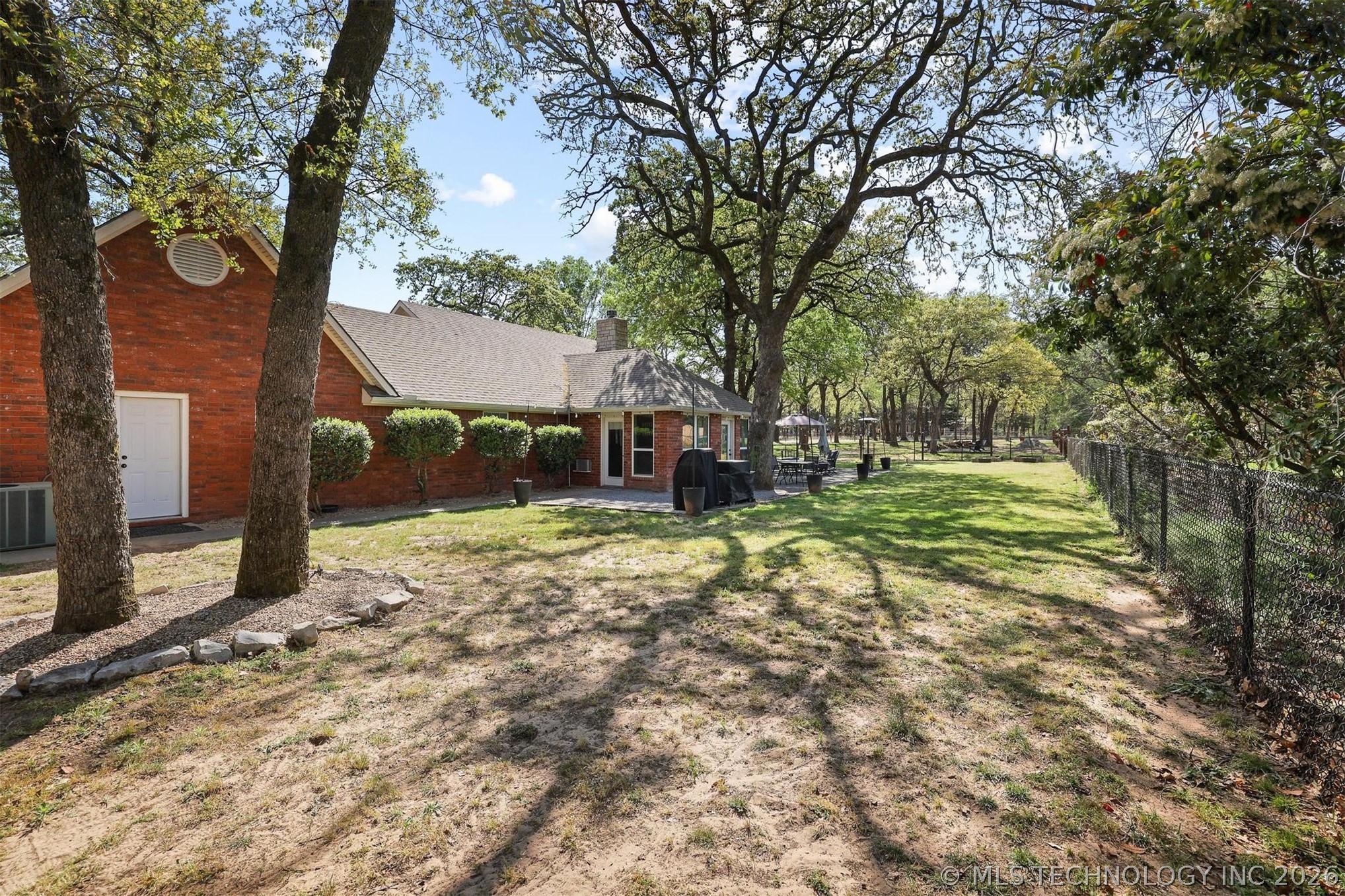 11952 N Woodlands Circle Kingston OK 73439