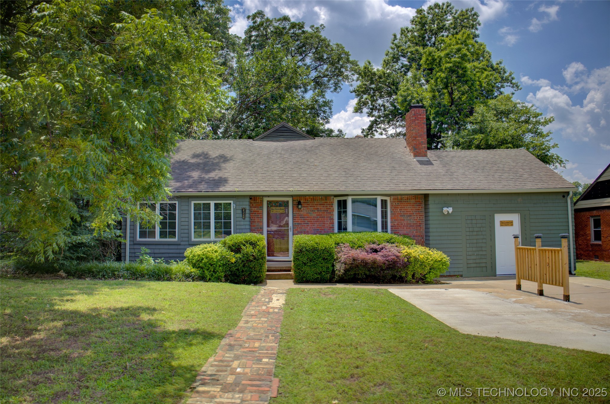 2328 S Delaware Court Tulsa OK 74114
