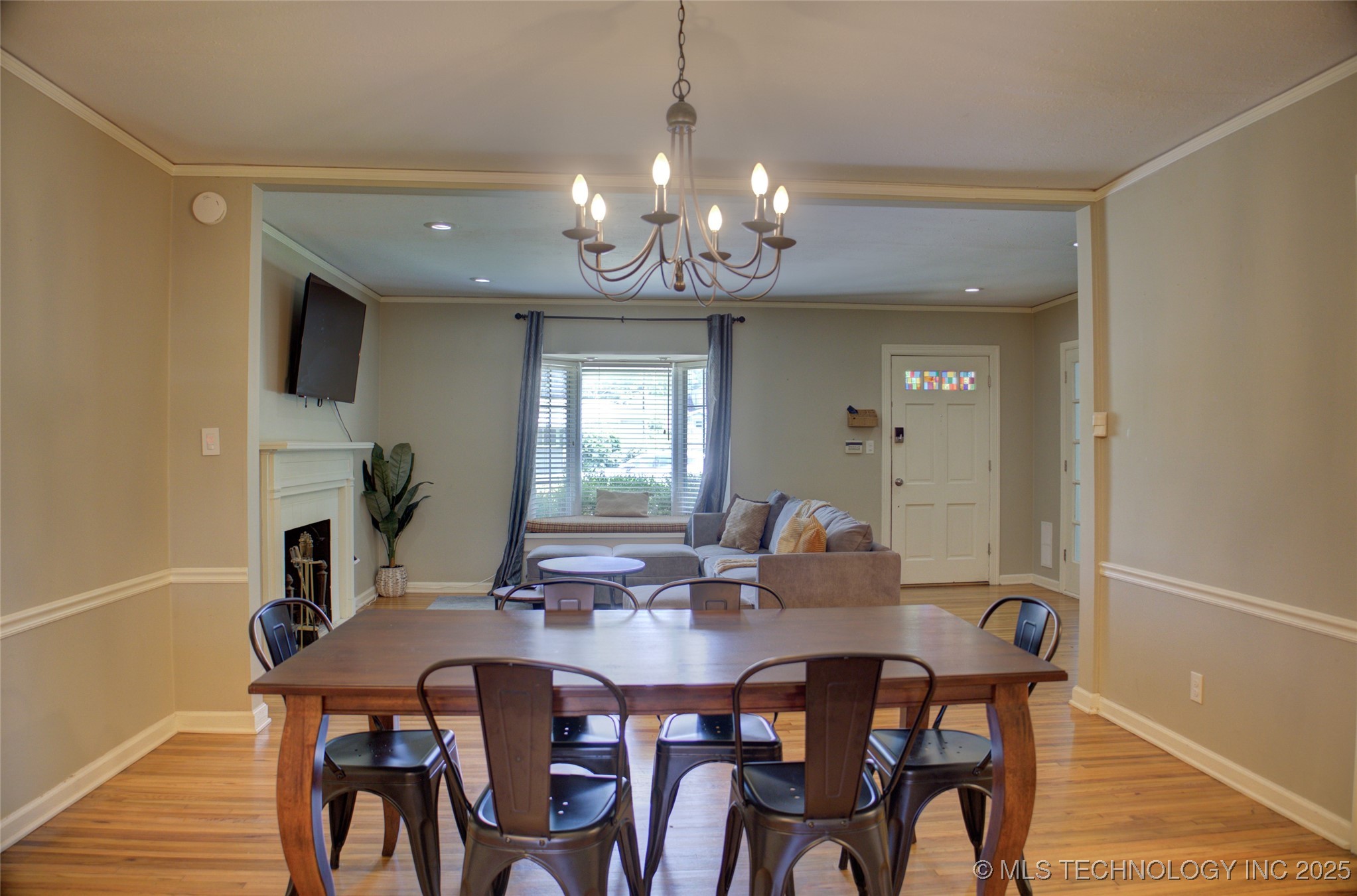 2328 S Delaware Court Tulsa OK 74114