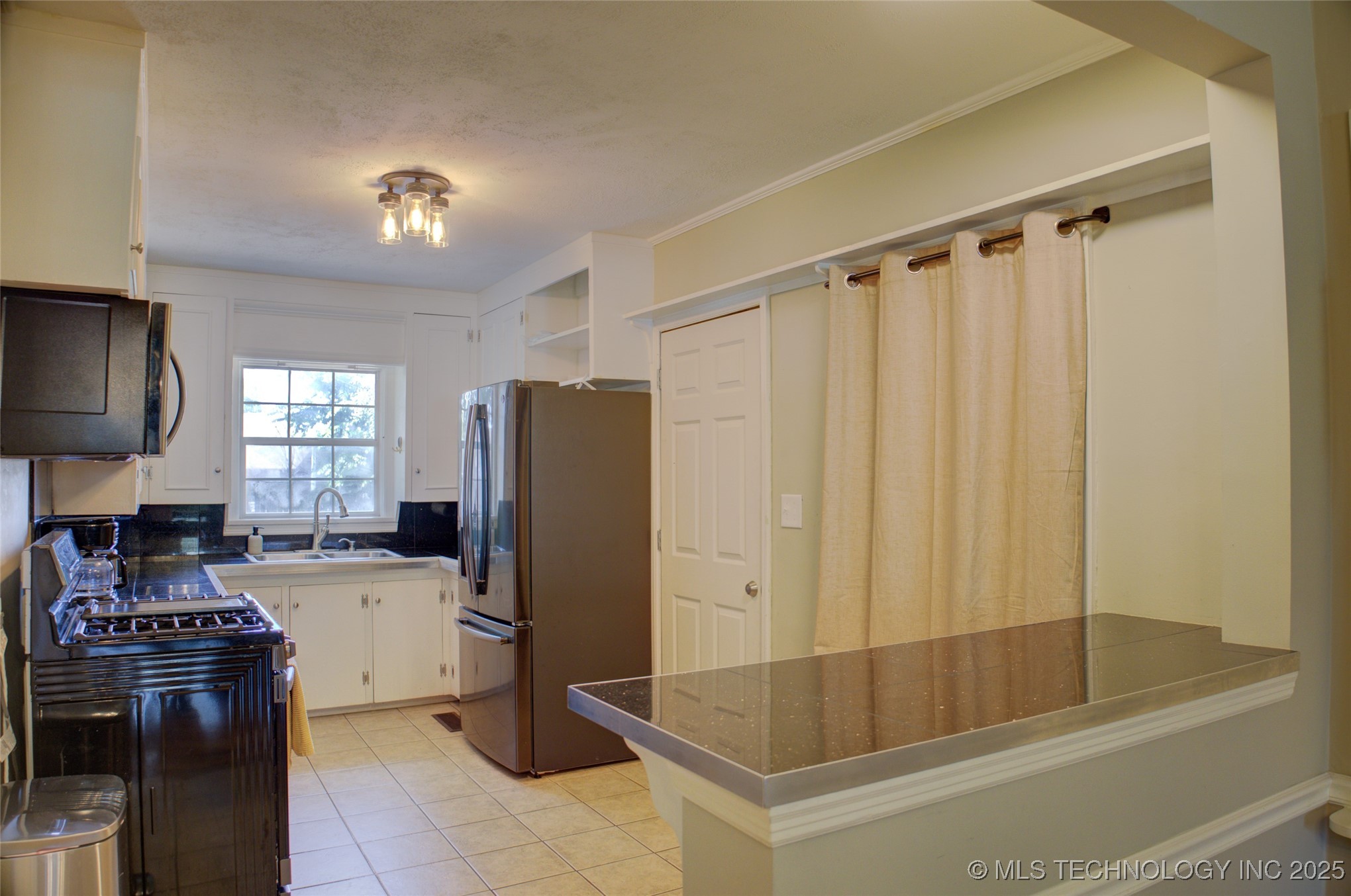 2328 S Delaware Court Tulsa OK 74114
