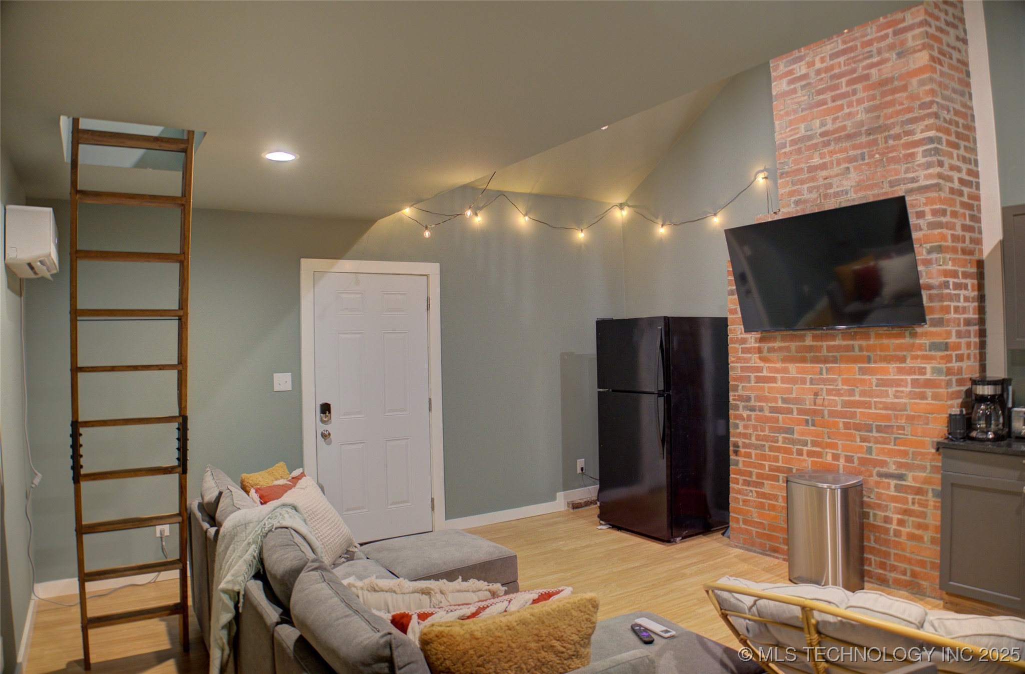 2328 S Delaware Court Tulsa OK 74114