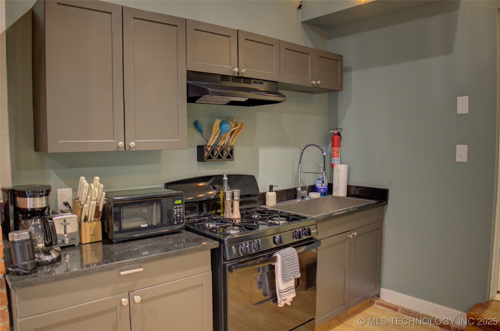 2328 S Delaware Court Tulsa OK 74114