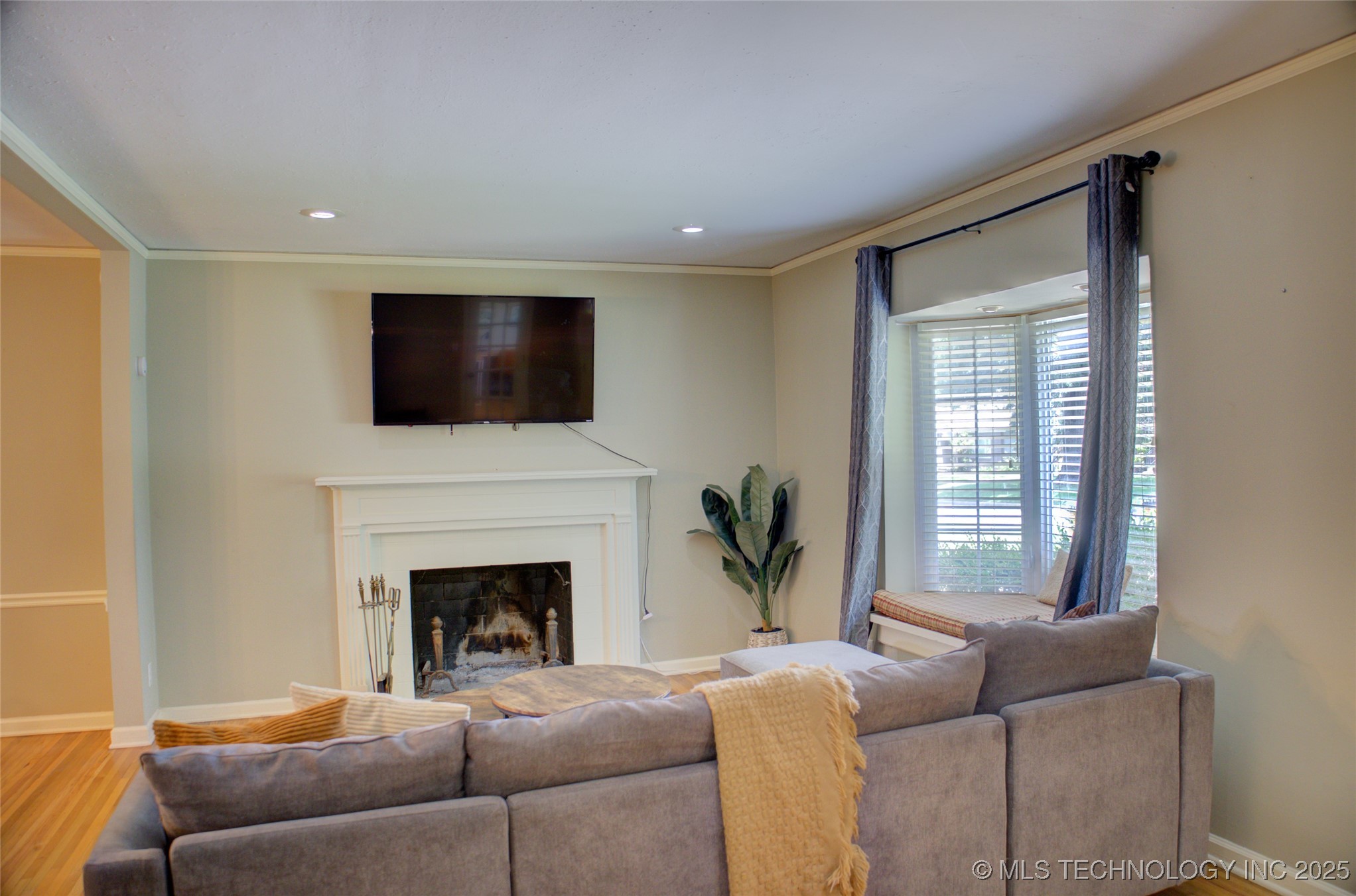 2328 S Delaware Court Tulsa OK 74114