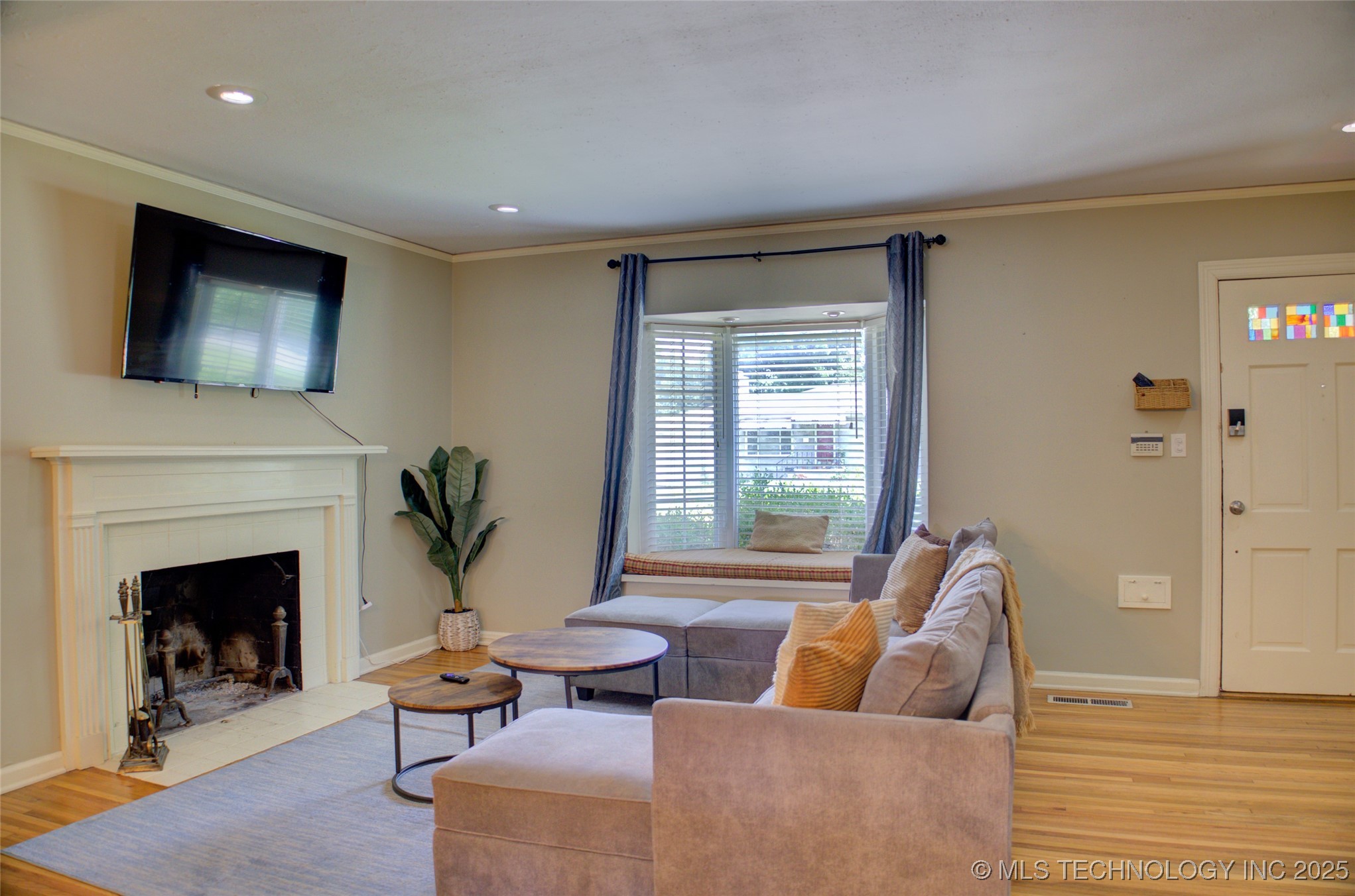 2328 S Delaware Court Tulsa OK 74114