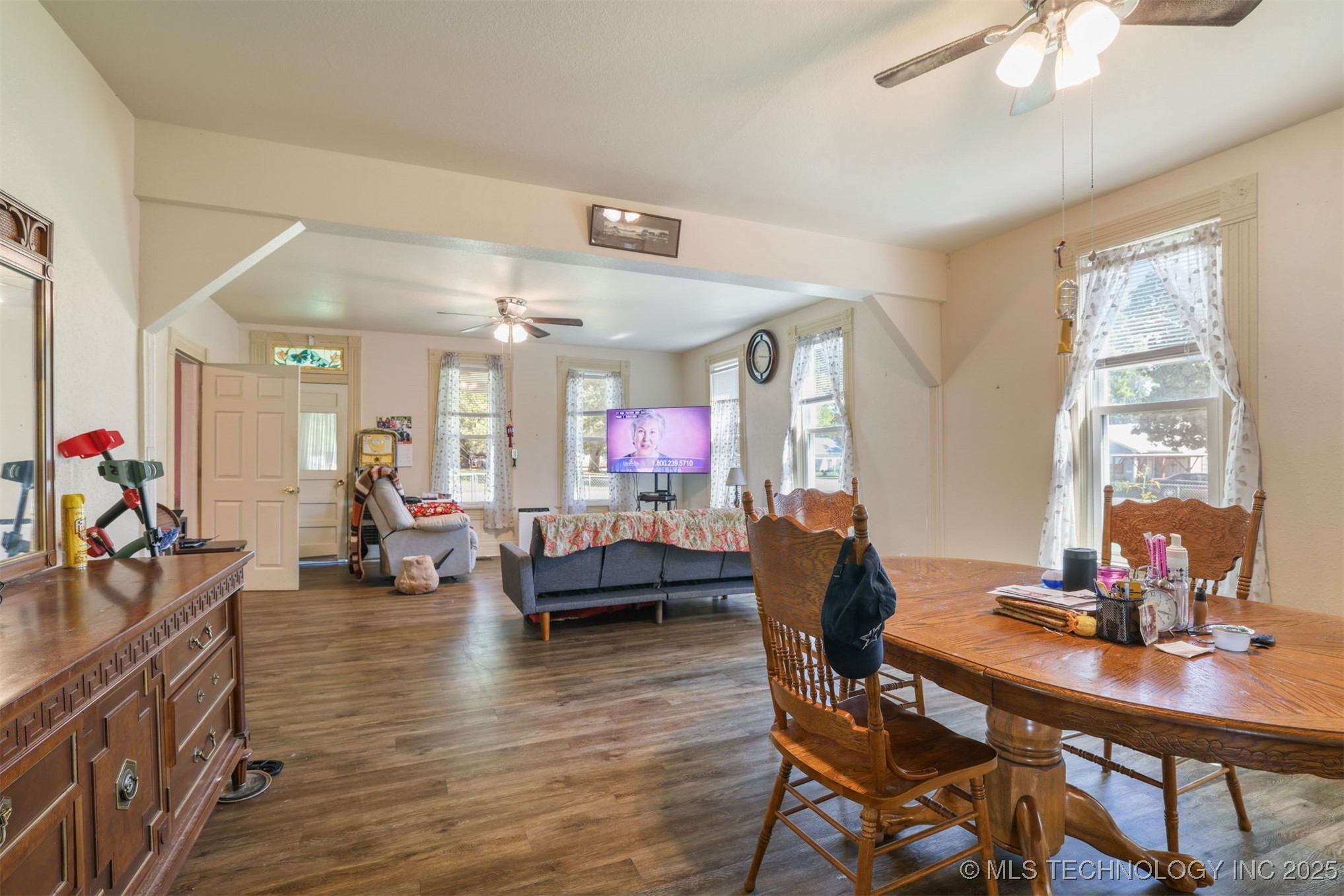 506 E Neil Armstrong Tishomingo OK 73460