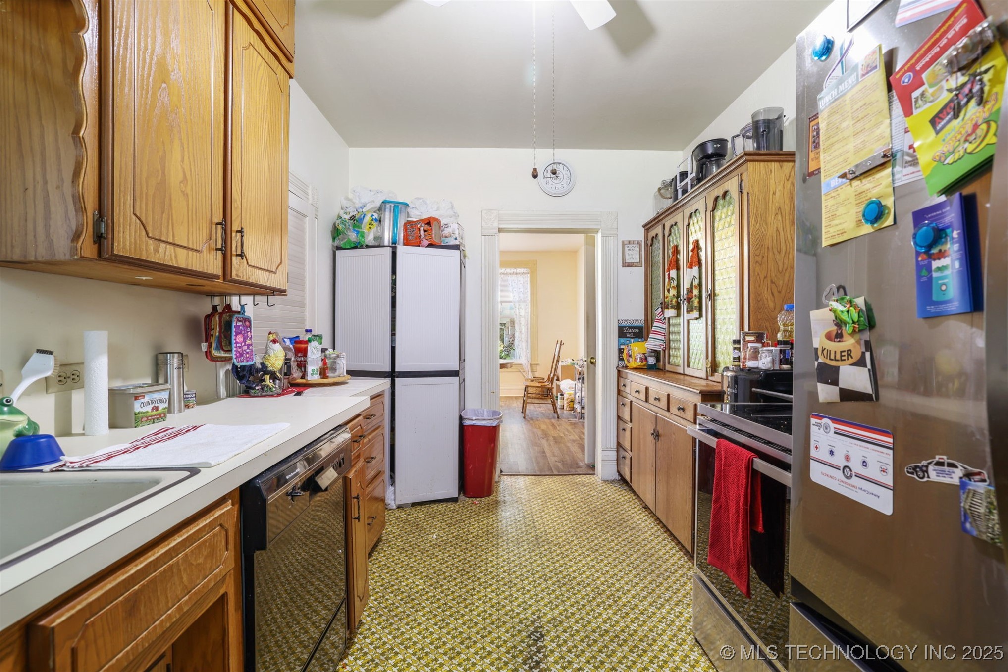 506 E Neil Armstrong Tishomingo OK 73460