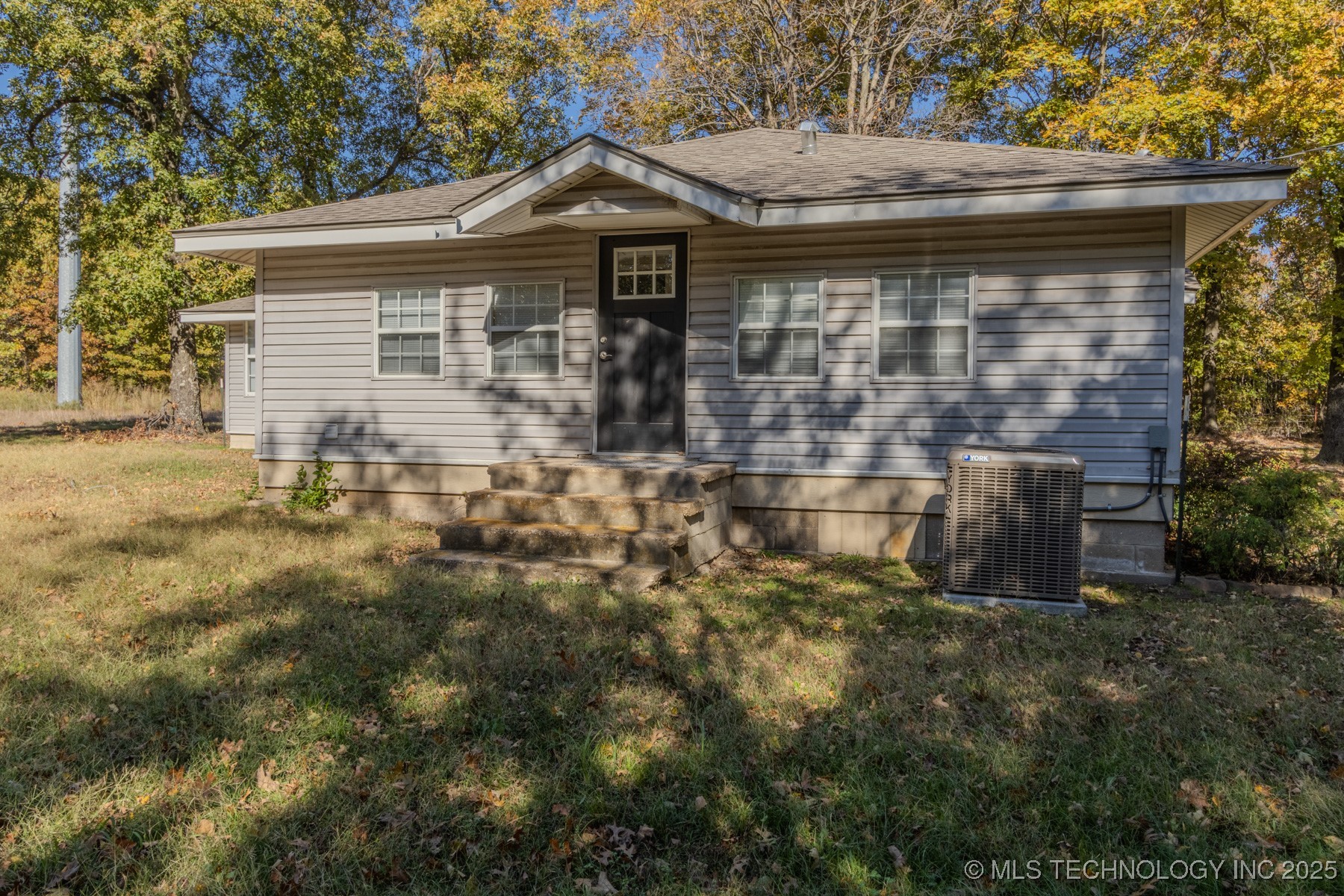 10171 E Hwy 412 Alt Highway E Locust Grove OK 74366