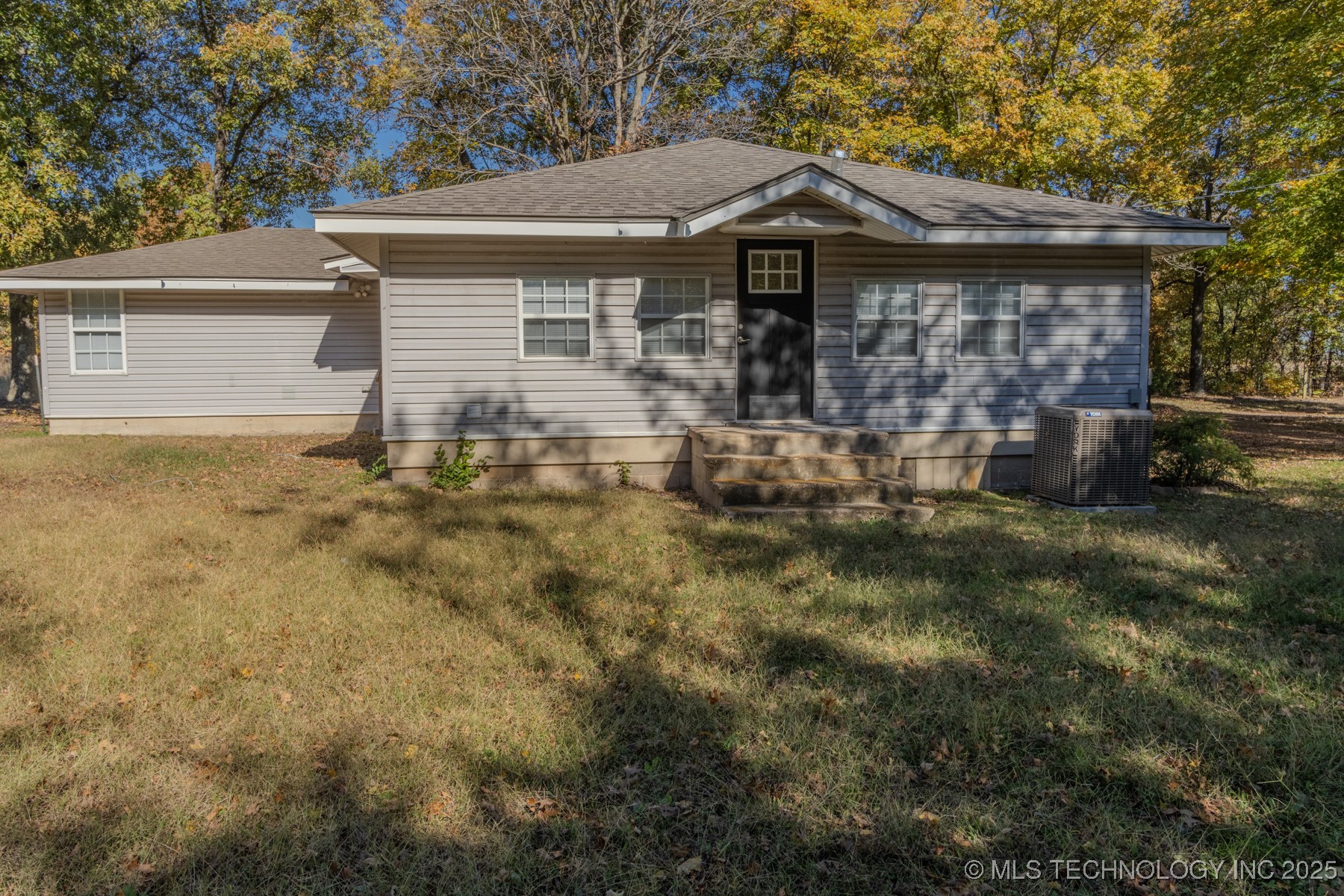 10171 E Hwy 412 Alt Highway E Locust Grove OK 74366