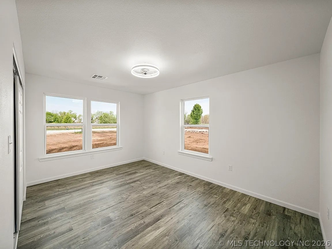 1125 N 4345 Road Pryor OK 74361