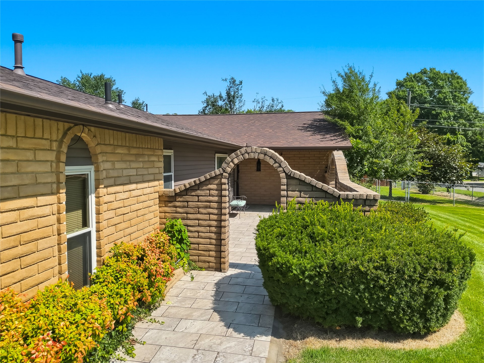 1001 W Cedar Street Stilwell OK 74960